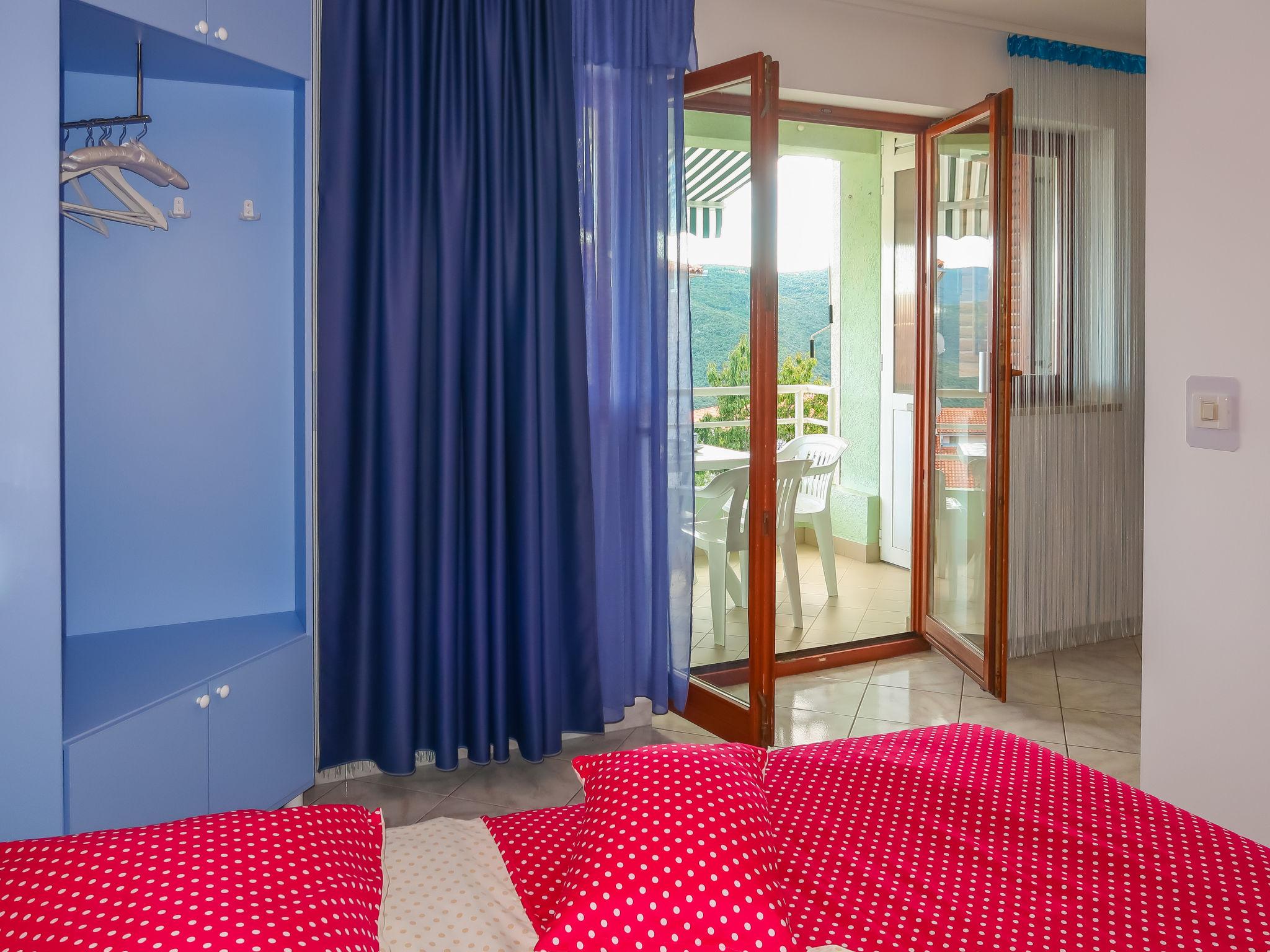Foto 10 - Apartamento de 3 quartos em Labin com vistas do mar