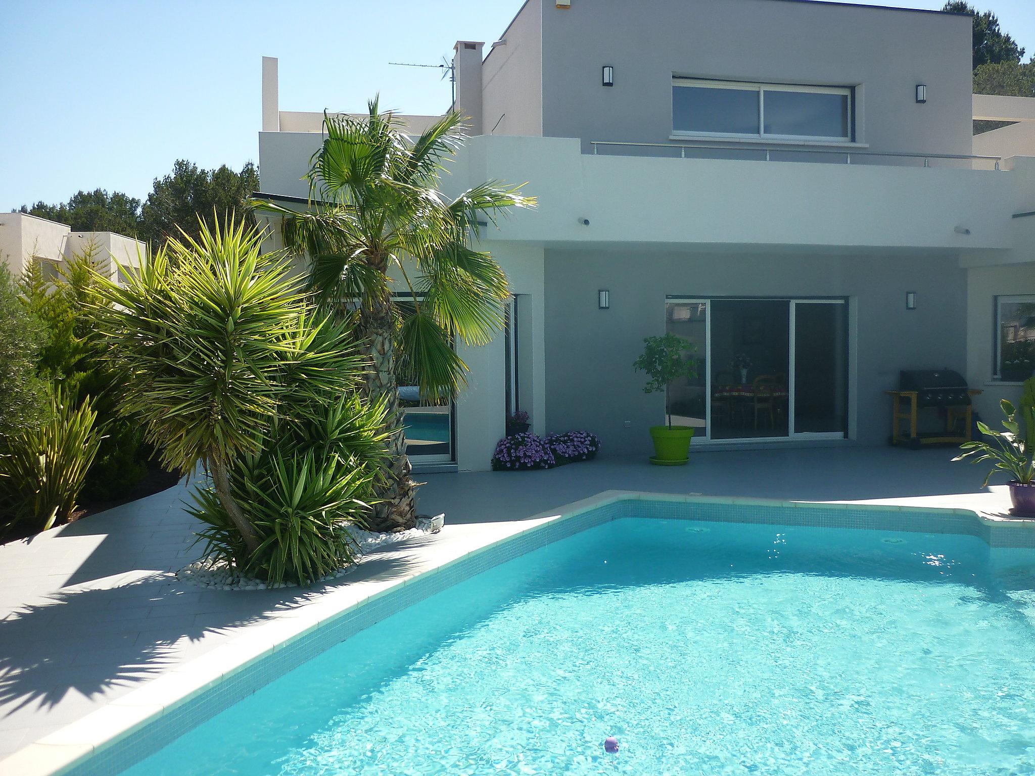 Photo 1 - 4 bedroom House in Agde with private pool and sea view