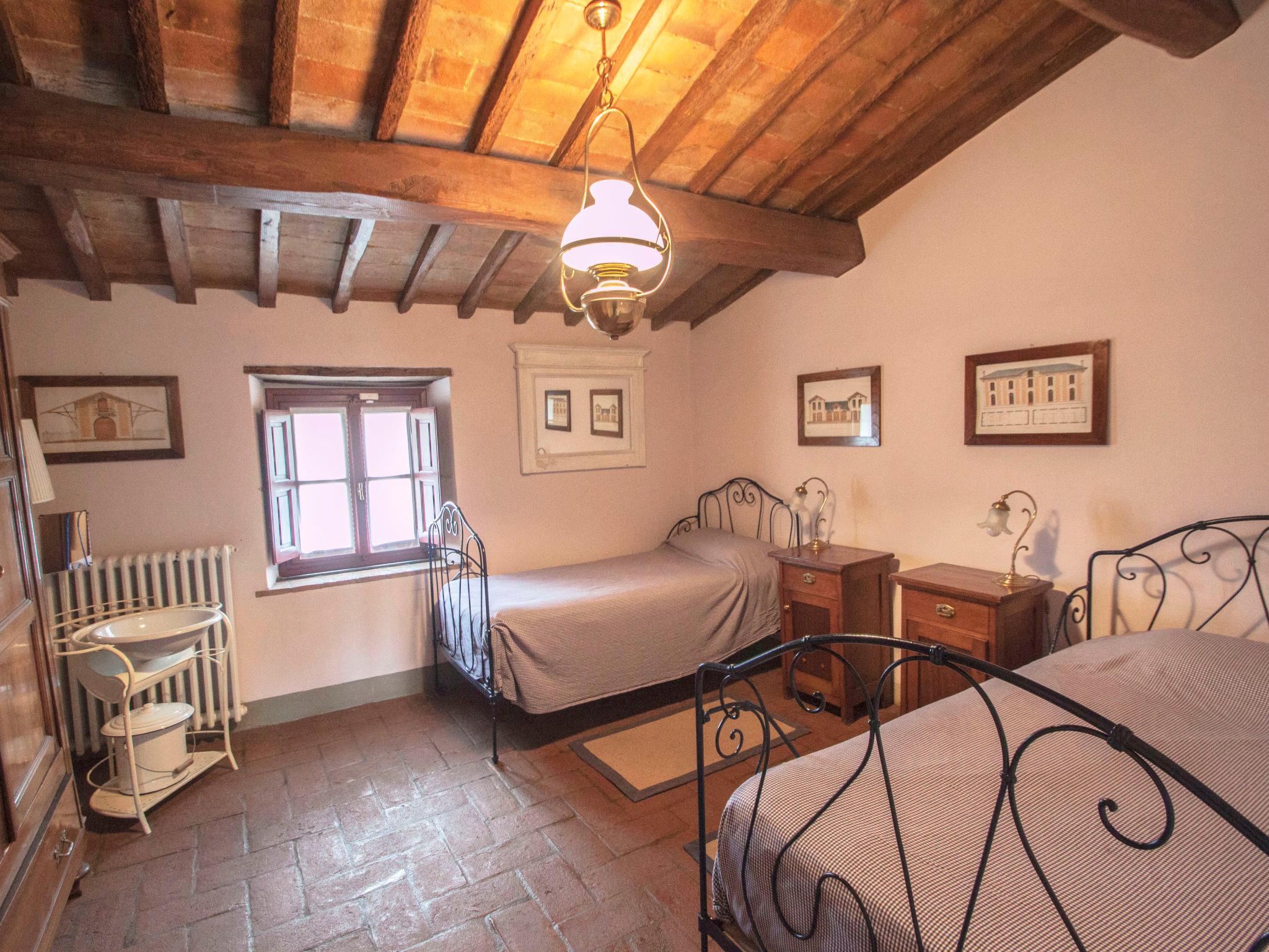 Foto 28 - Casa con 6 camere da letto a Vicchio con piscina privata e giardino