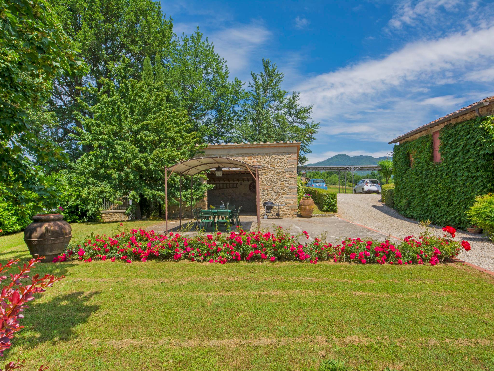 Foto 40 - Haus mit 6 Schlafzimmern in Vicchio mit privater pool und garten