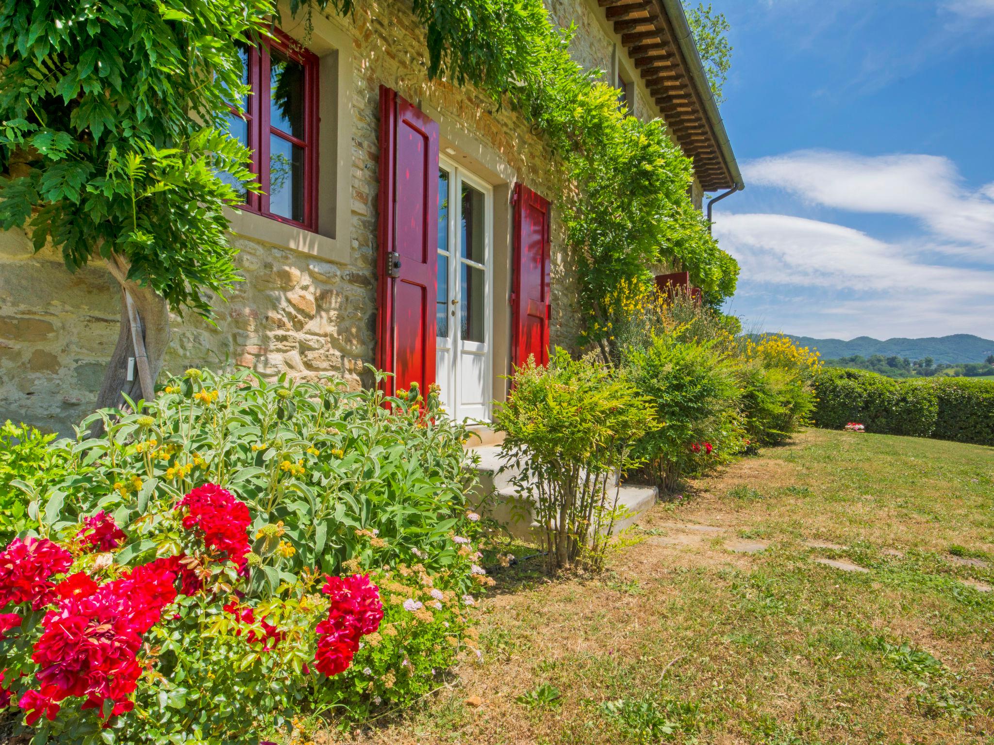 Foto 35 - Casa de 6 quartos em Vicchio com piscina privada e jardim