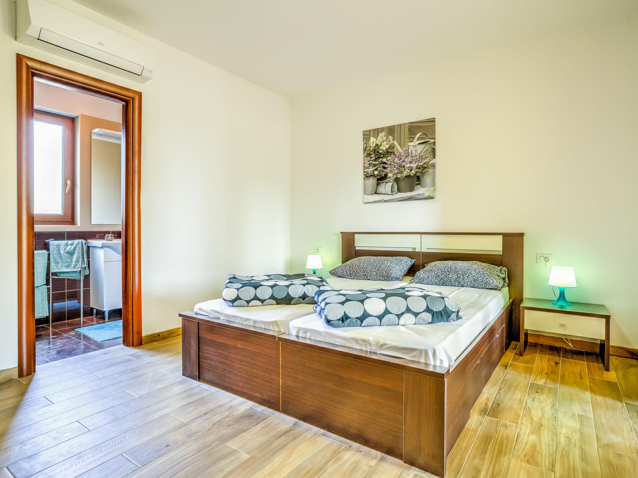 Foto 7 - Appartamento con 1 camera da letto a Tar-Vabriga con piscina e giardino