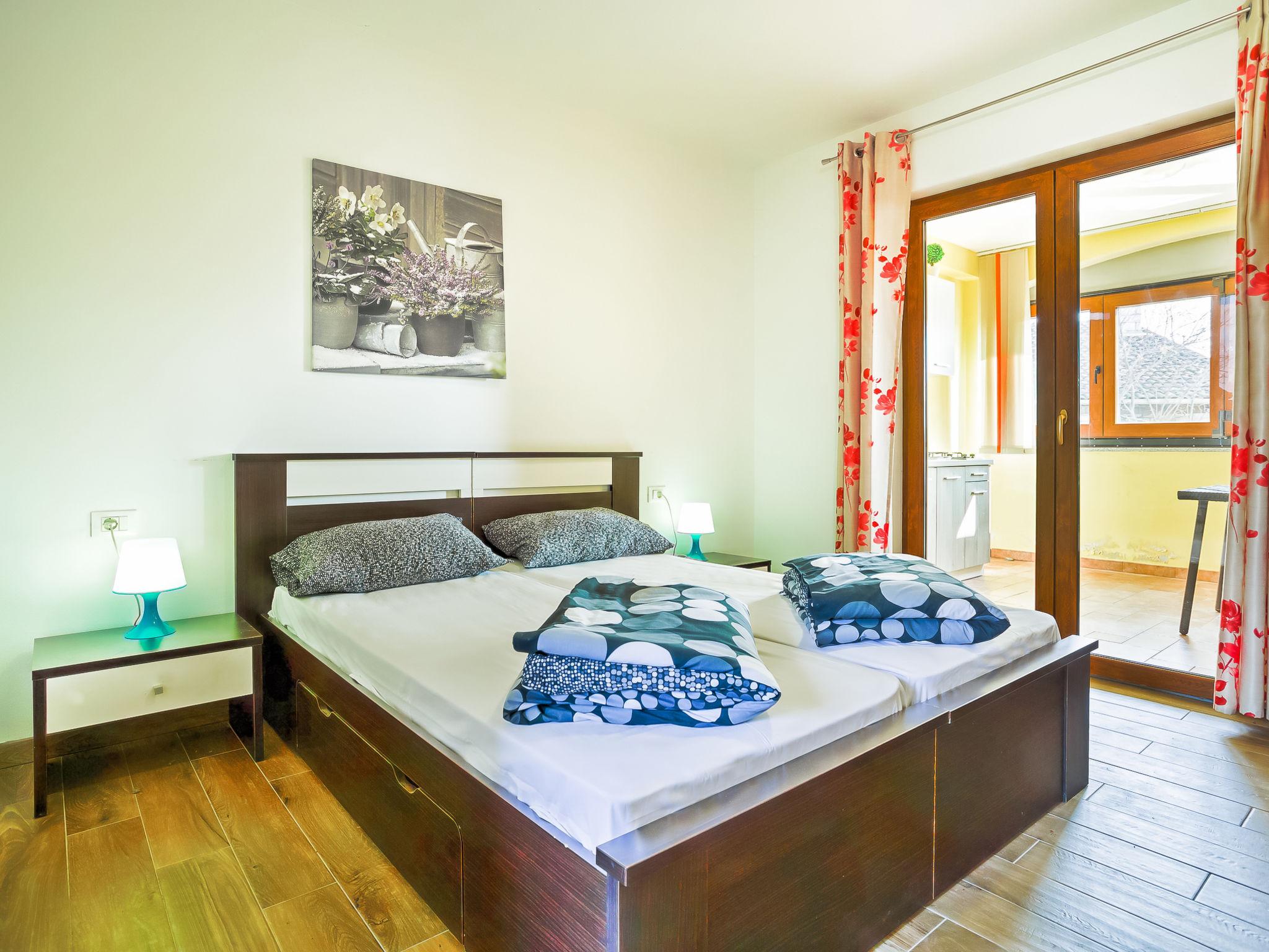 Foto 4 - Appartamento con 1 camera da letto a Tar-Vabriga con piscina e giardino