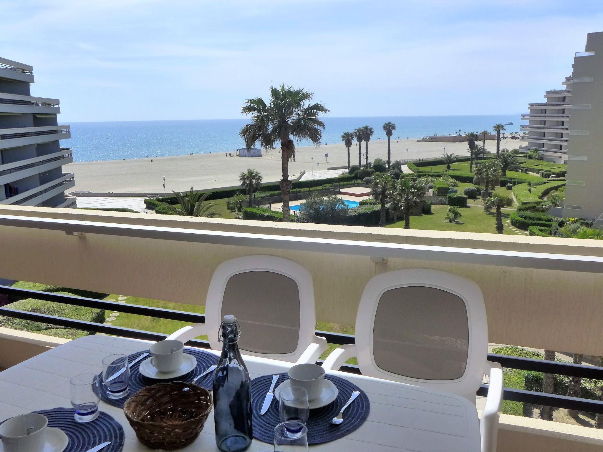 Photo 11 - 2 bedroom Apartment in Canet-en-Roussillon with garden and terrace