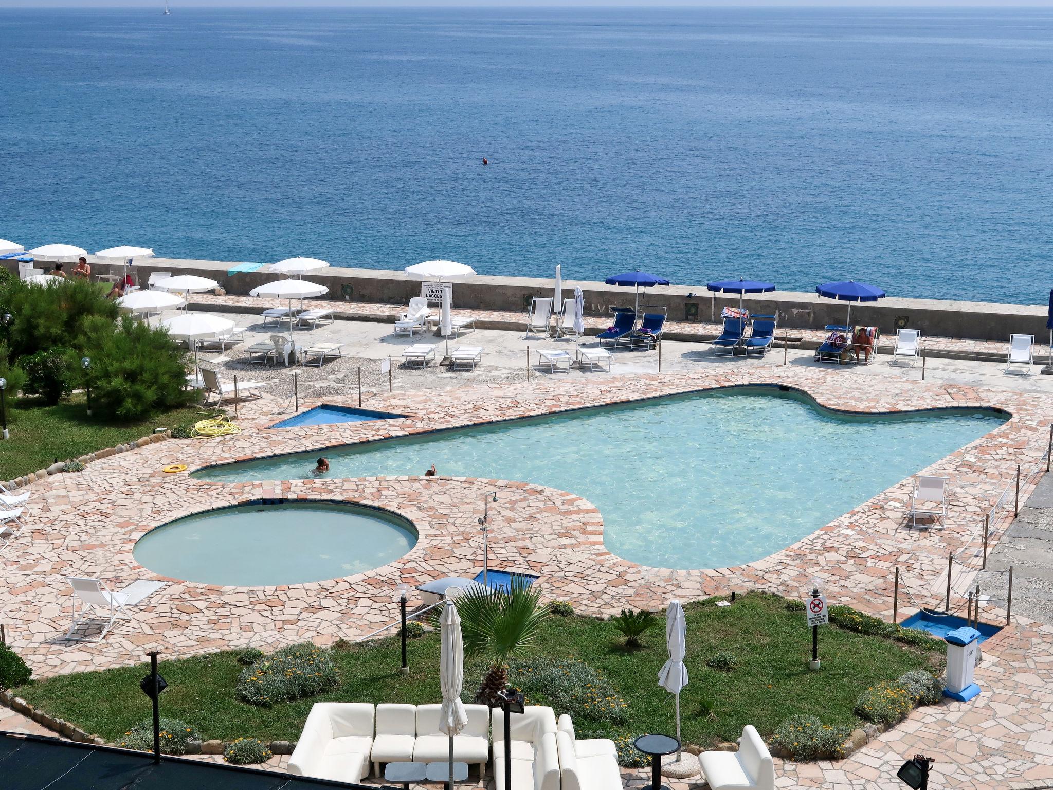 Foto 24 - Apartamento em Sanremo com piscina e vistas do mar
