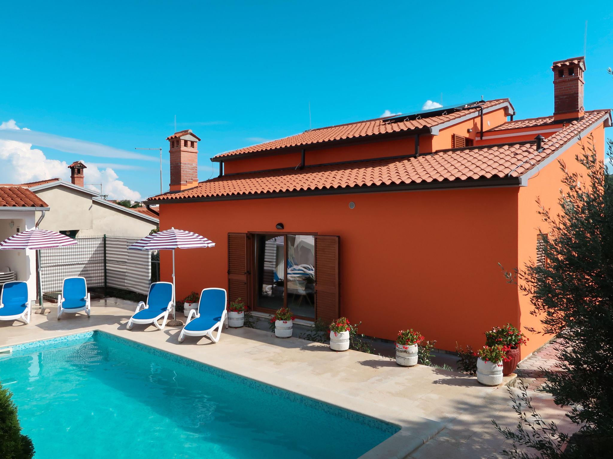 Photo 1 - Maison de 6 chambres à Labin avec piscine privée et vues à la mer