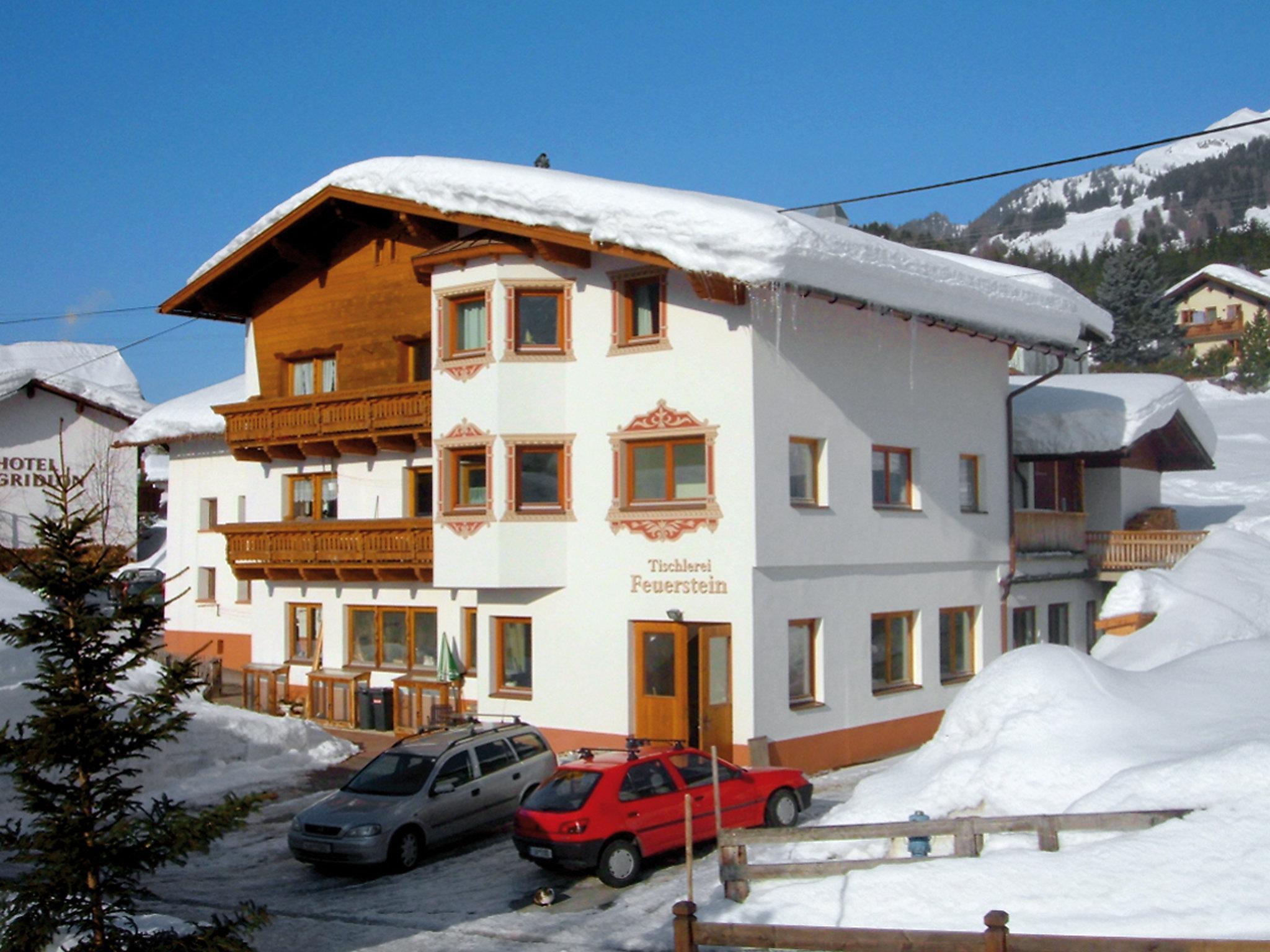 Foto 18 - Apartamento de 4 quartos em Pettneu am Arlberg com jardim e vista para a montanha