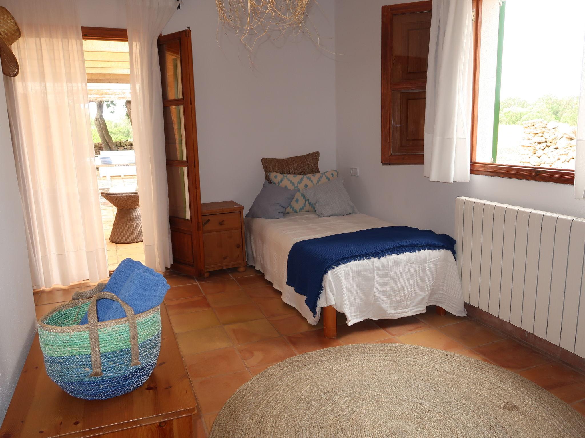 Photo 17 - 3 bedroom House in Porreres with private pool and garden
