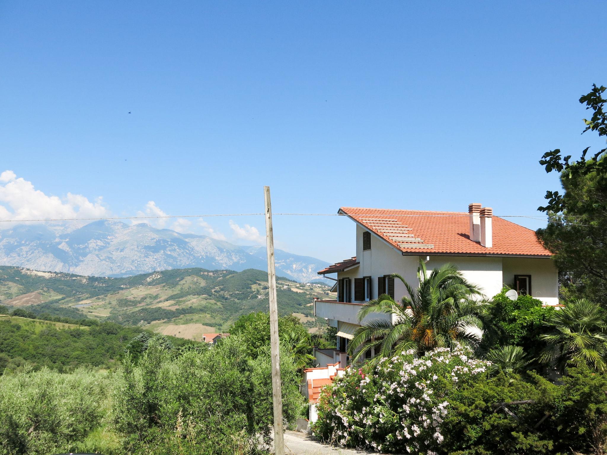 Photo 36 - Maison de 3 chambres à Altino avec jardin et terrasse