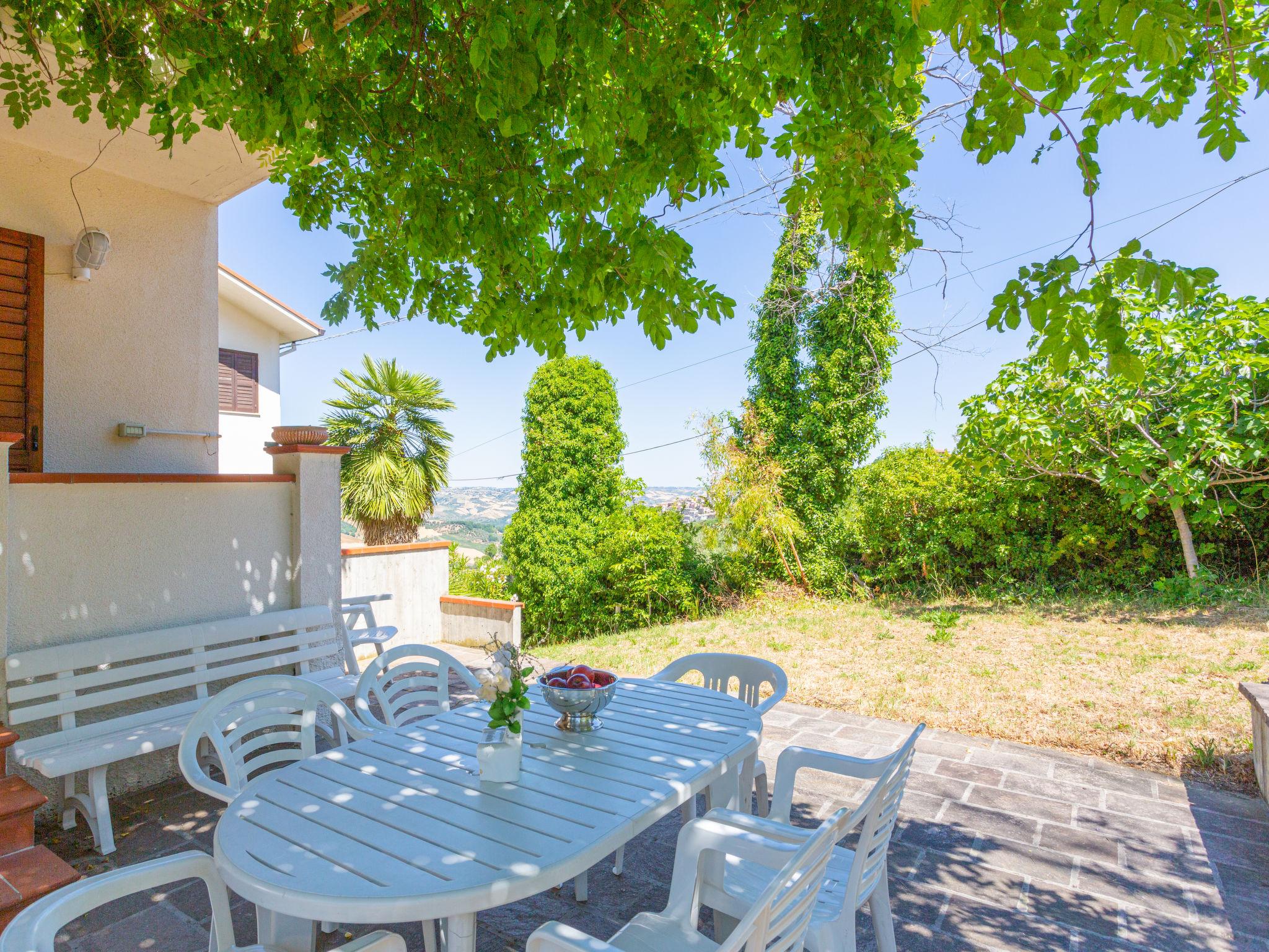 Photo 24 - Maison de 3 chambres à Altino avec jardin et terrasse