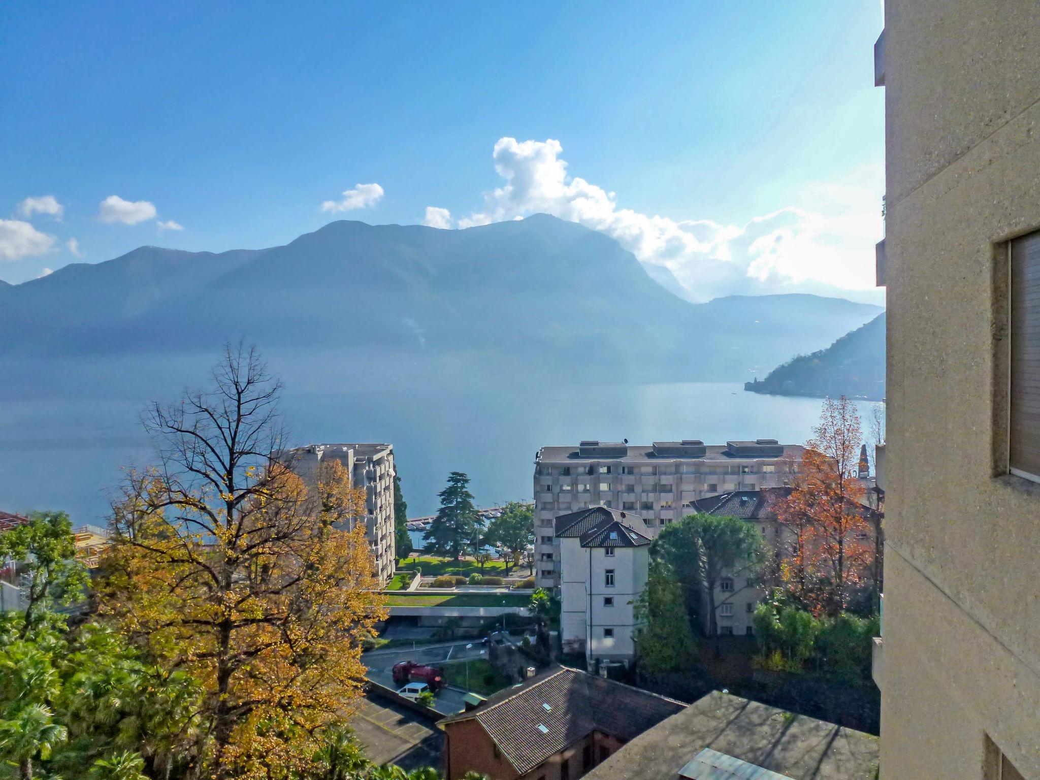 Foto 9 - Apartment mit 1 Schlafzimmer in Lugano mit blick auf die berge
