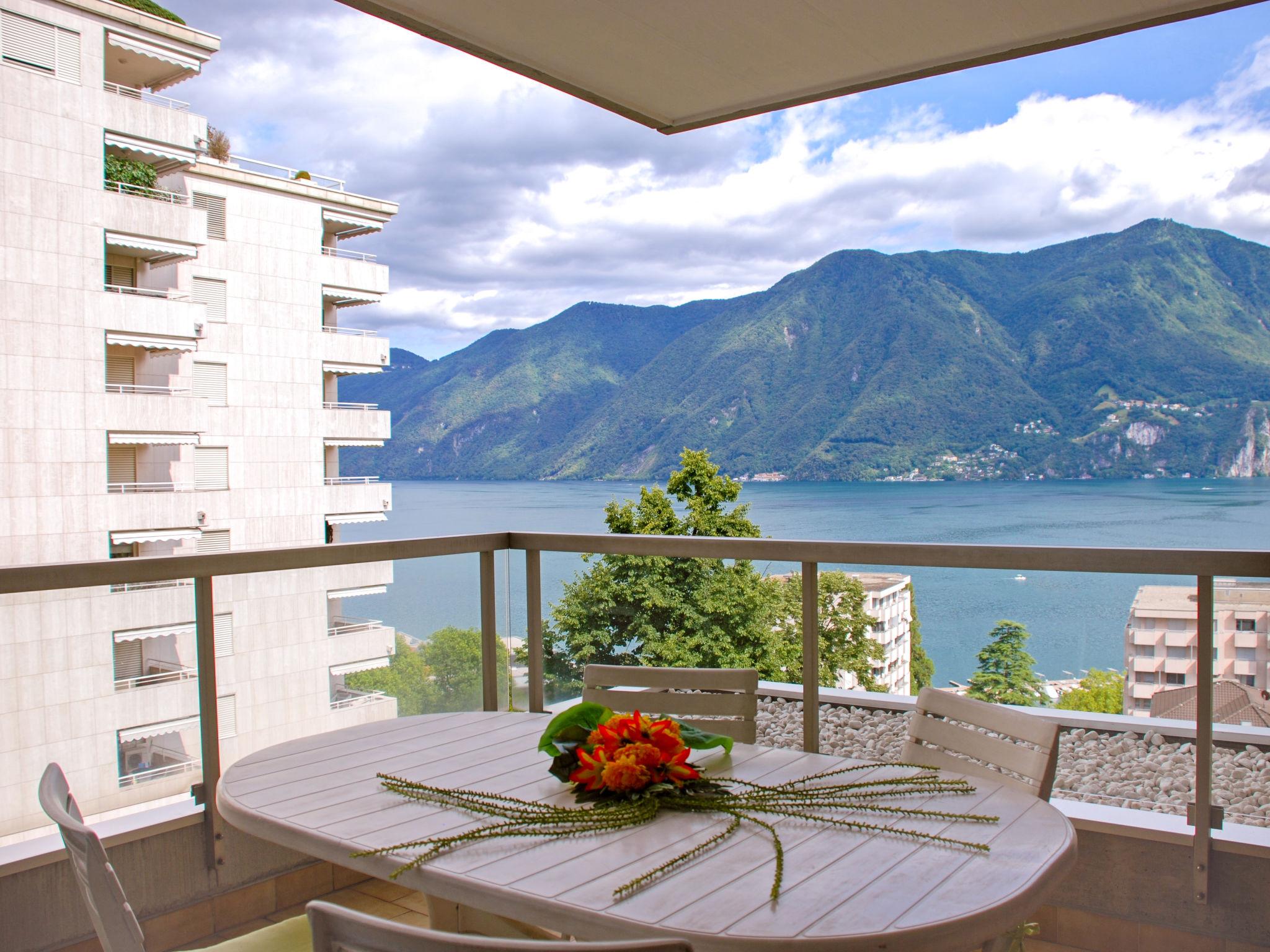 Foto 2 - Apartamento de 1 habitación en Lugano con vistas a la montaña
