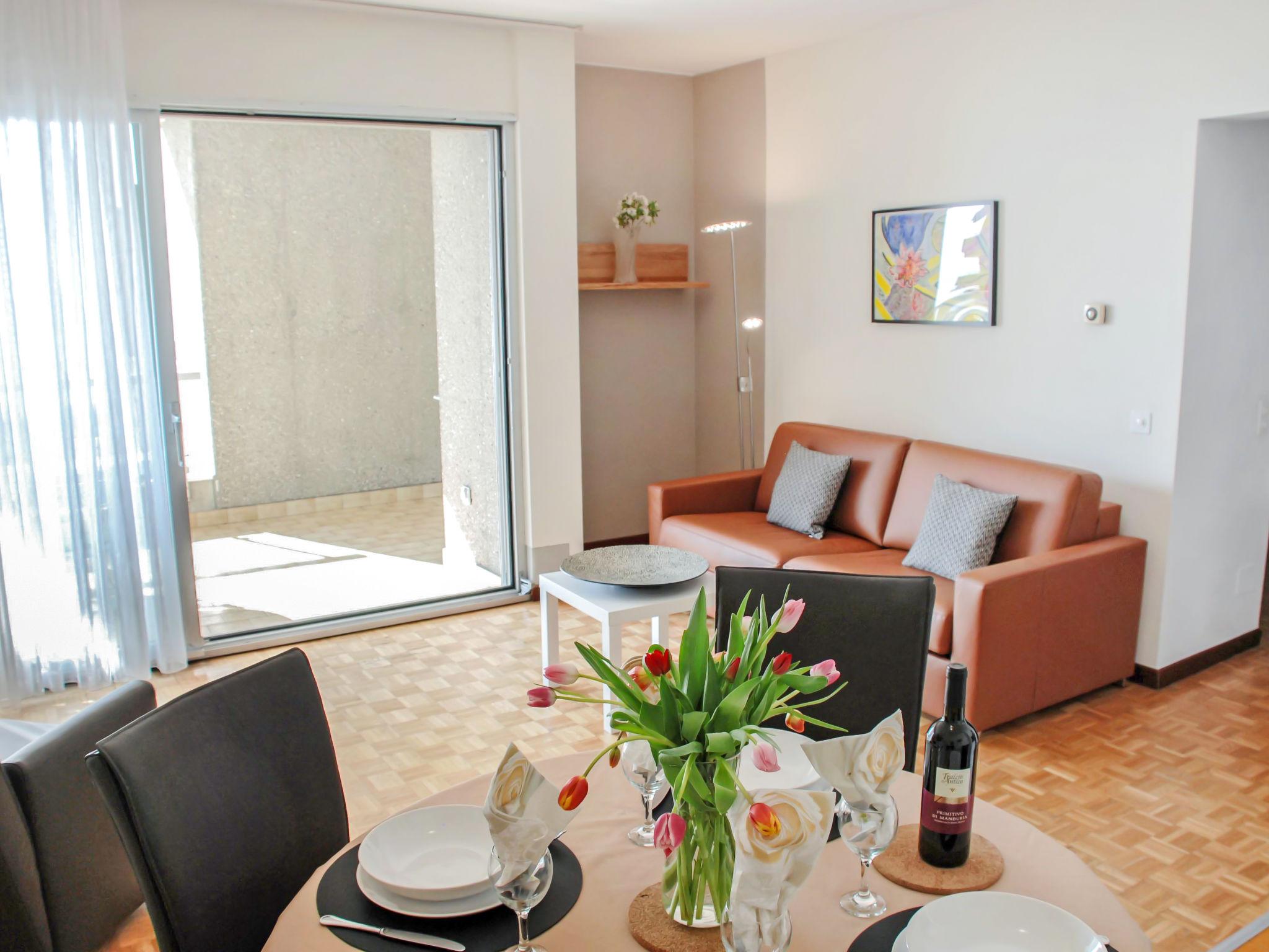 Foto 7 - Apartment mit 1 Schlafzimmer in Lugano mit blick auf die berge
