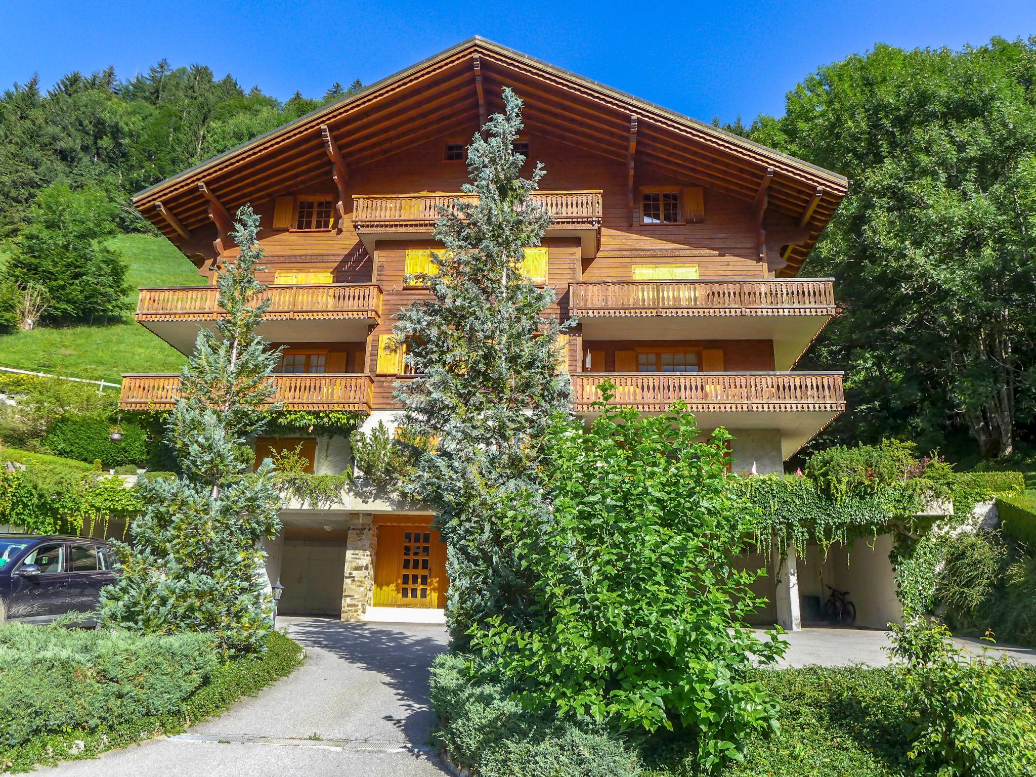 Foto 1 - Appartamento con 2 camere da letto a Champéry con giardino e vista sulle montagne