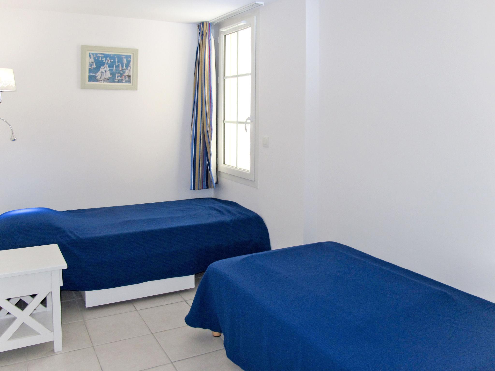 Photo 8 - Appartement de 2 chambres à Cabourg avec piscine et vues à la mer