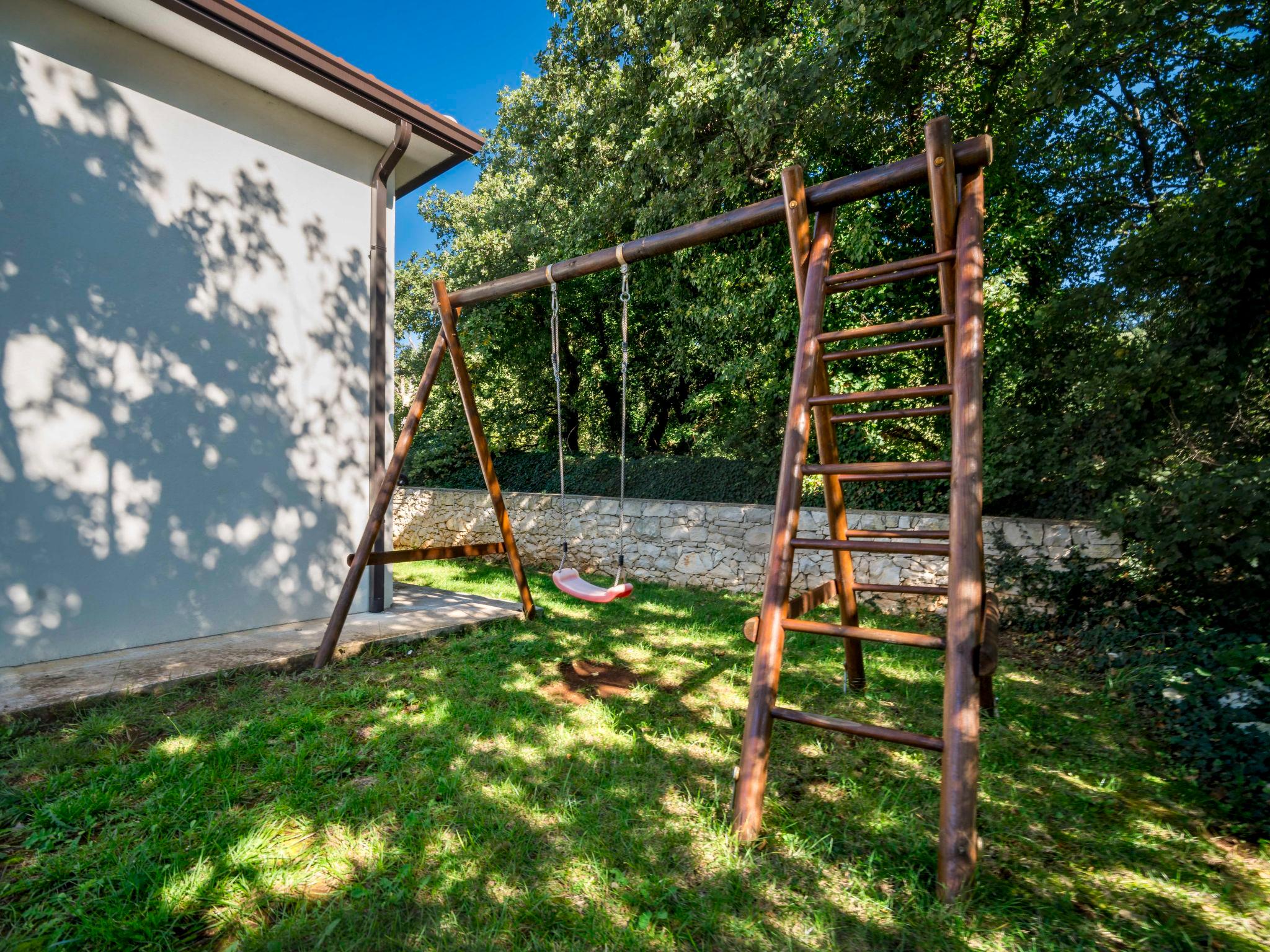 Photo 29 - Maison de 4 chambres à Labin avec piscine privée et jardin