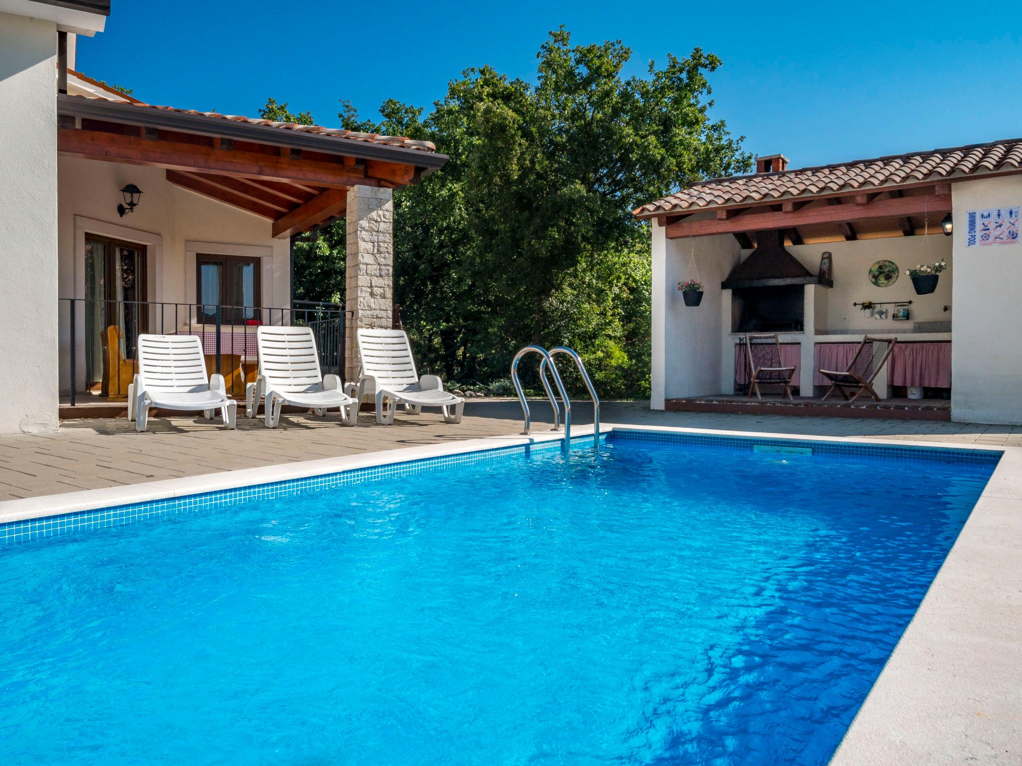 Foto 24 - Casa de 4 quartos em Labin com piscina privada e vistas do mar