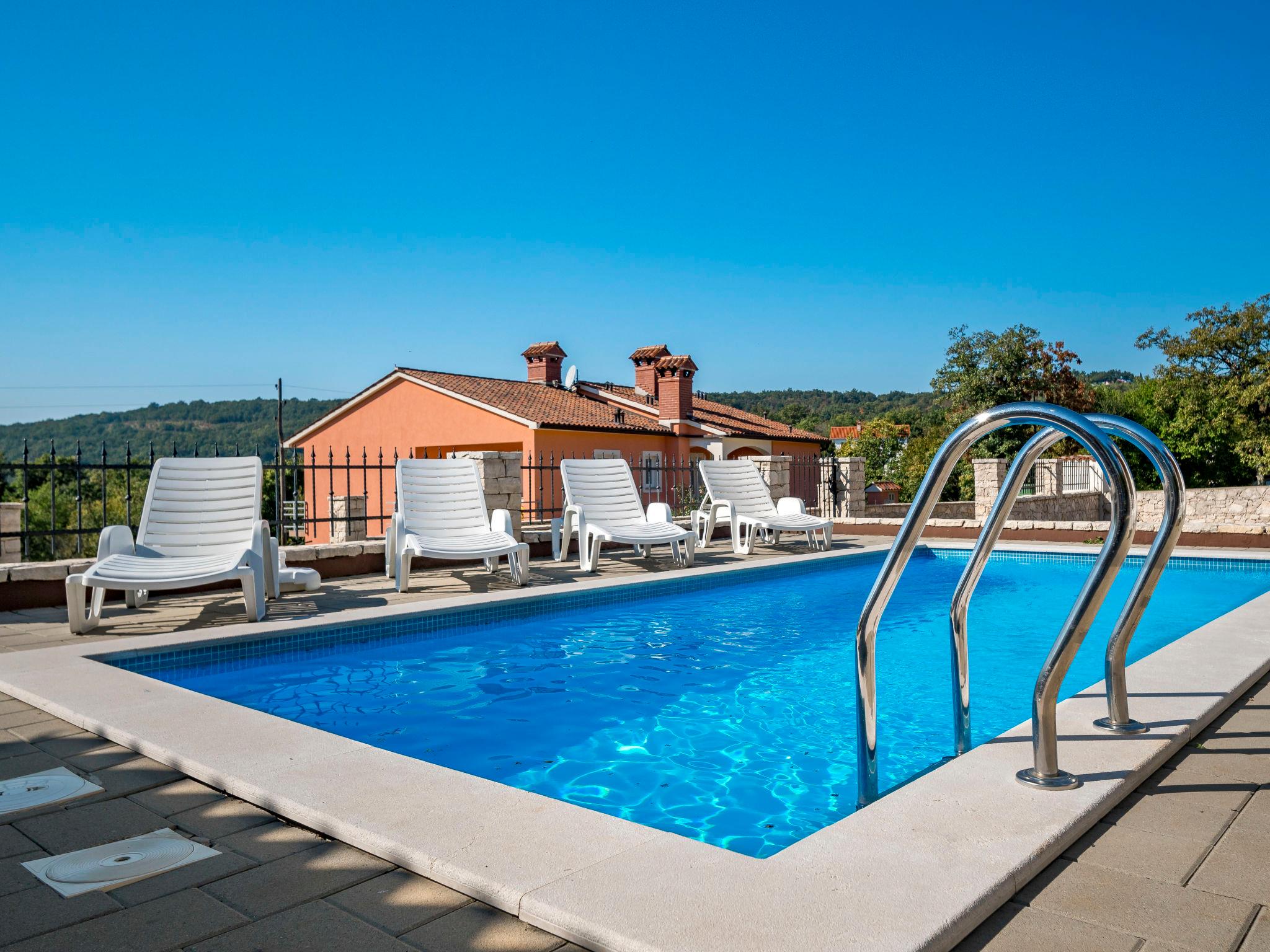 Photo 26 - Maison de 4 chambres à Labin avec piscine privée et jardin