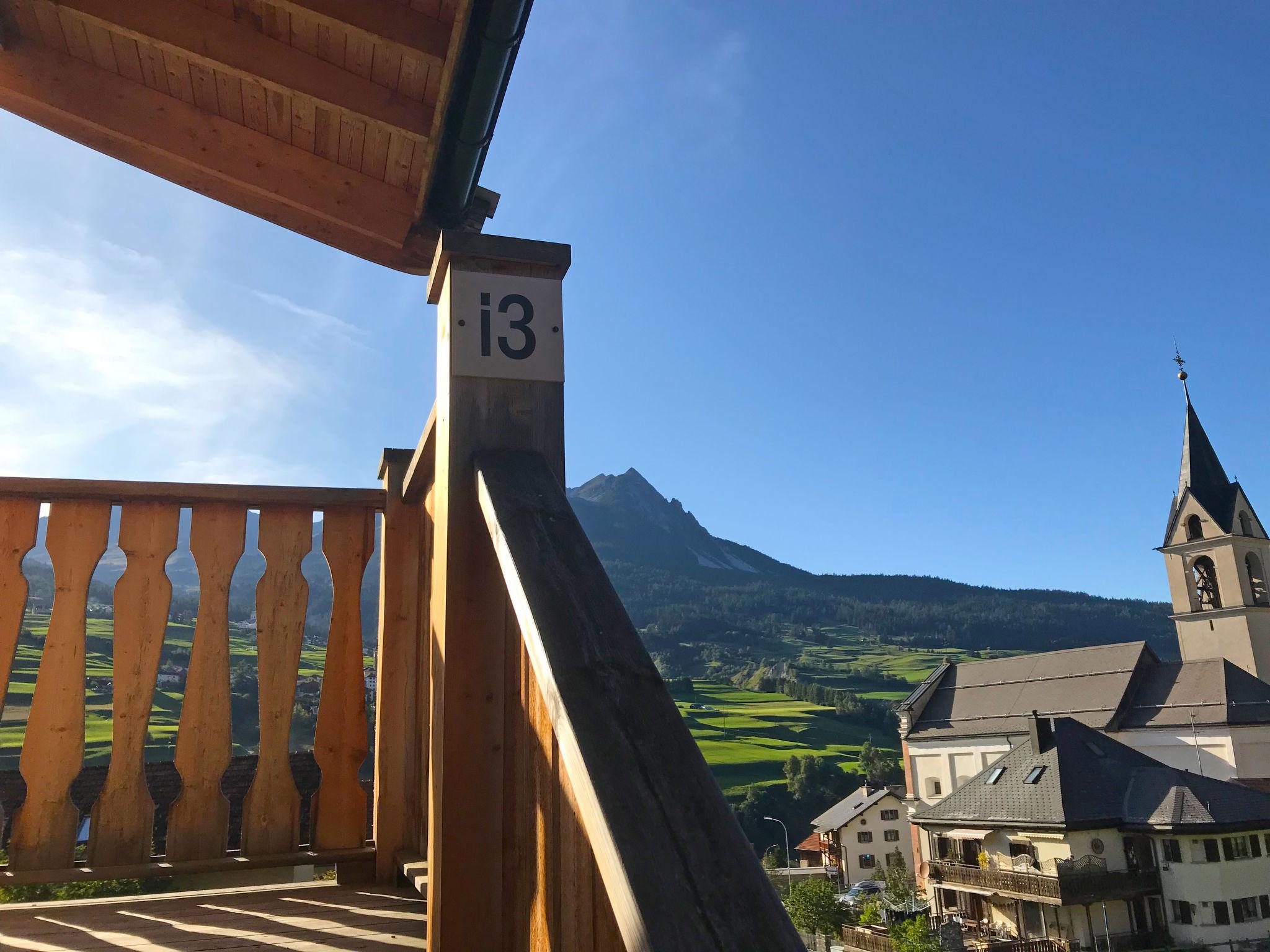 Foto 15 - Apartamento de 2 habitaciones en Surses con vistas a la montaña