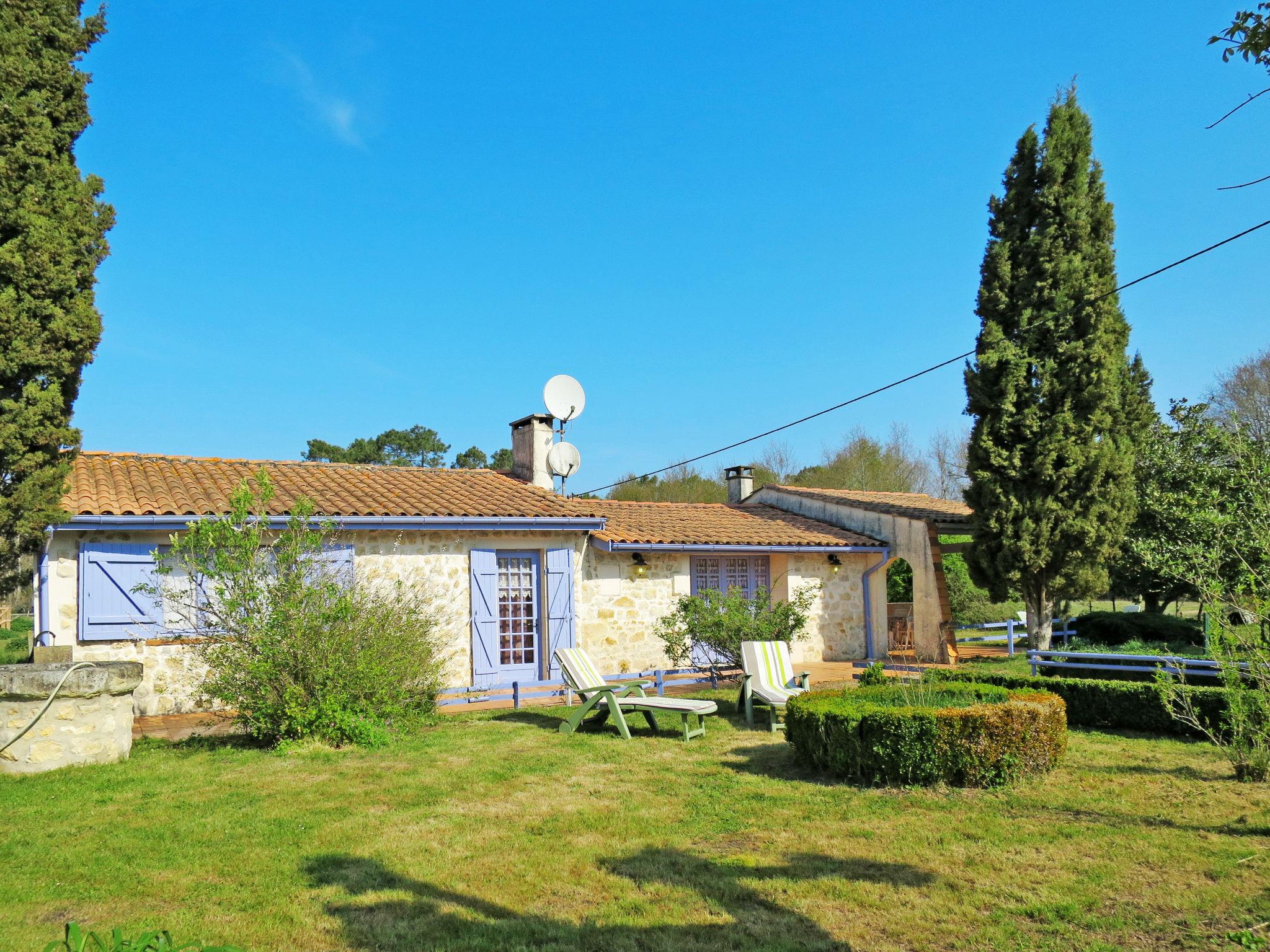 Foto 15 - Casa de 3 habitaciones en Gaillan-en-Médoc con jardín y terraza