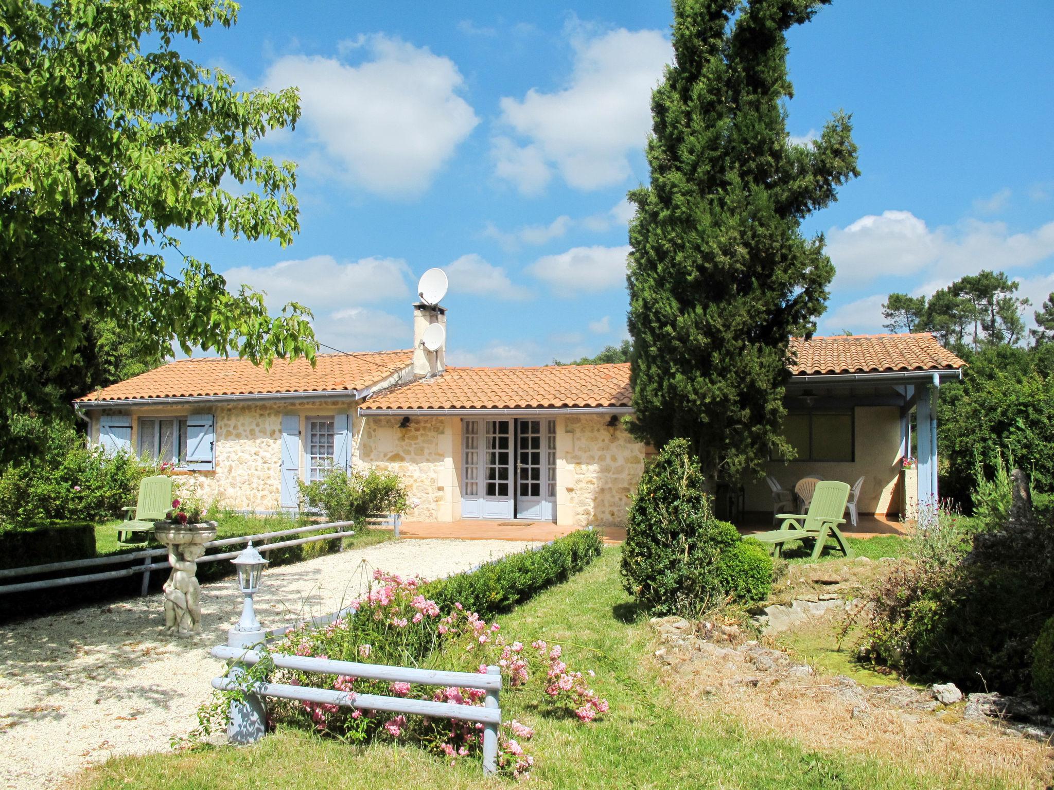 Foto 18 - Haus mit 3 Schlafzimmern in Gaillan-en-Médoc mit terrasse