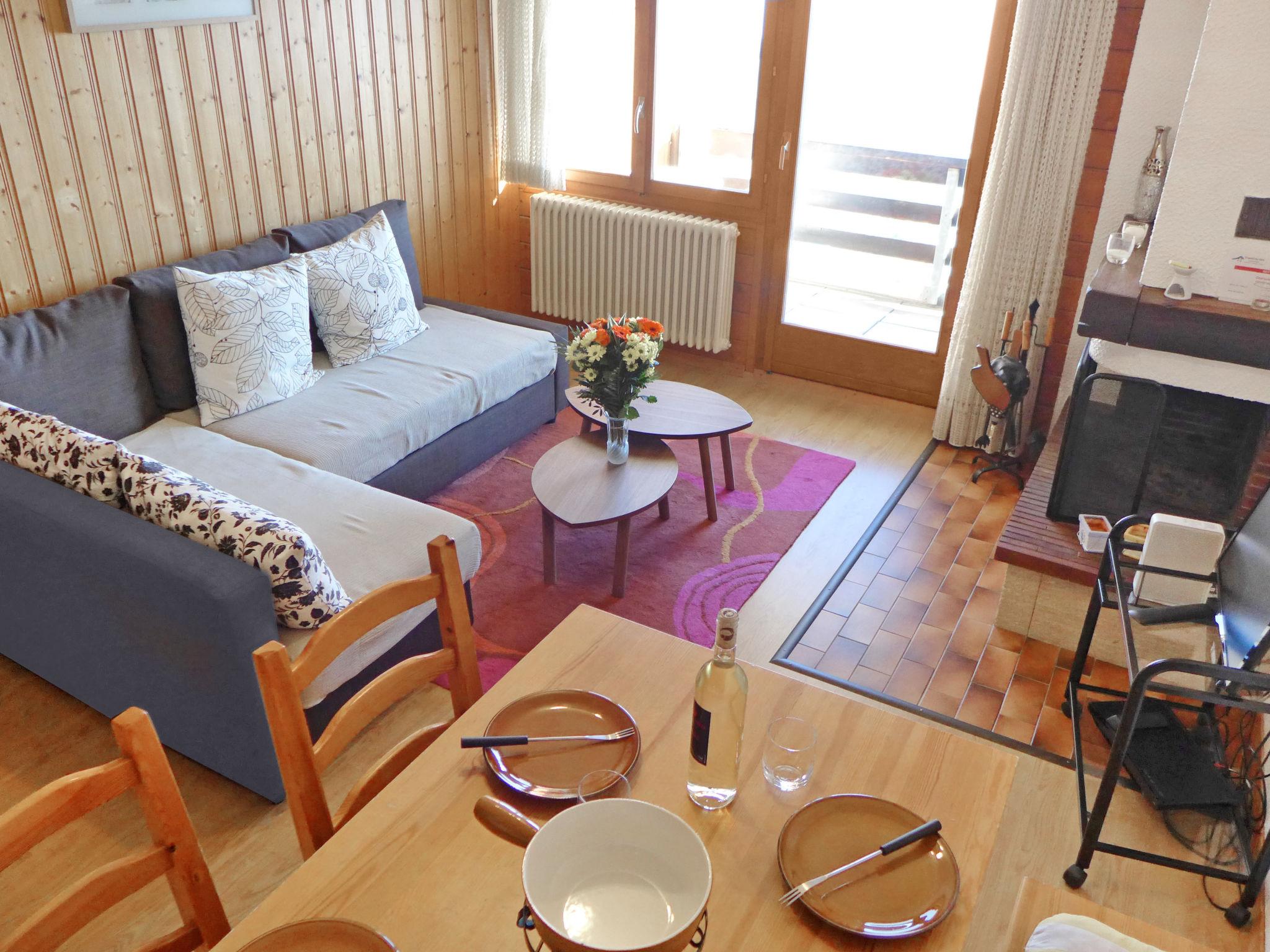 Foto 1 - Apartment mit 1 Schlafzimmer in Sainte-Croix mit blick auf die berge