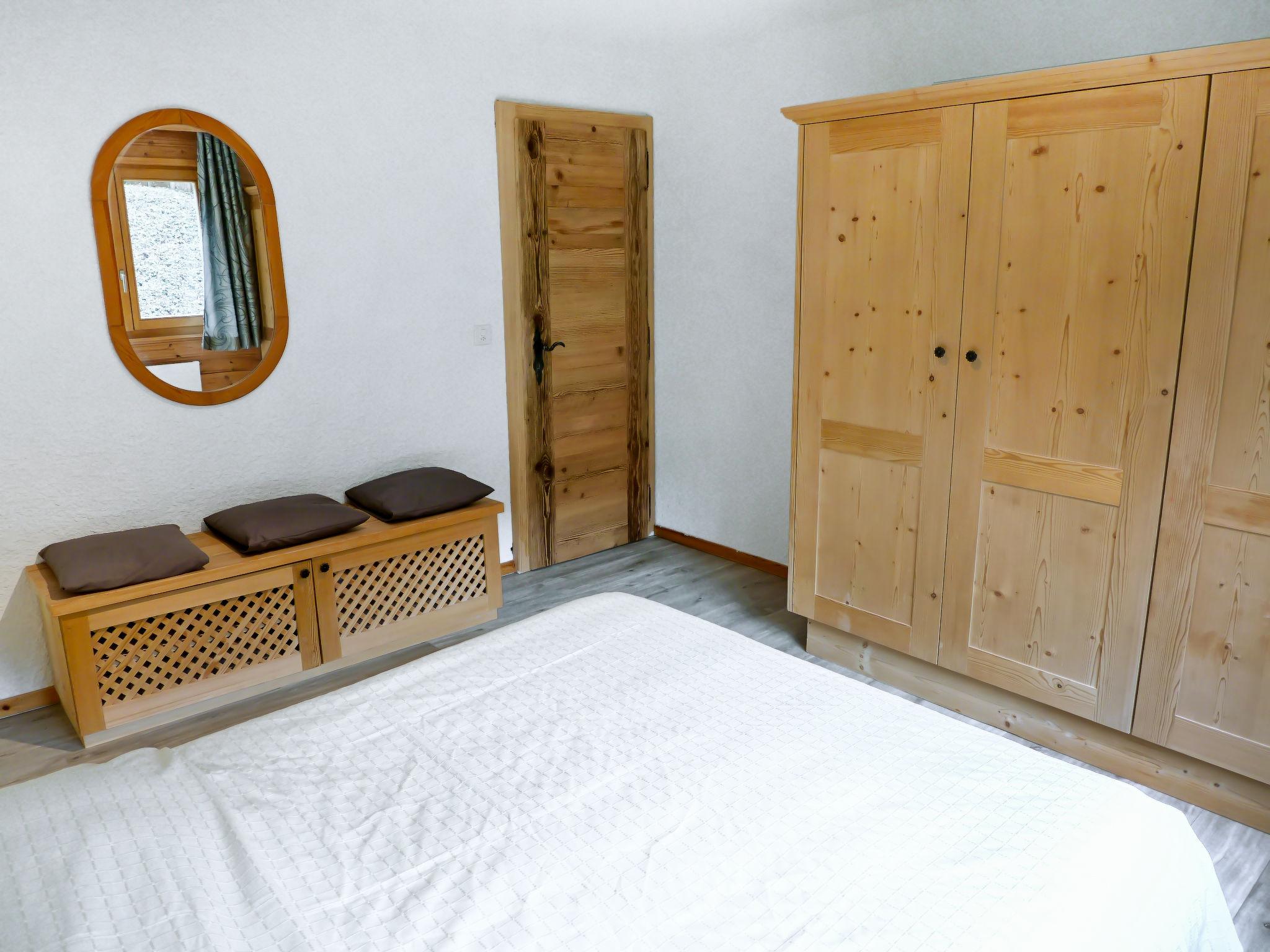Foto 9 - Apartamento de 2 habitaciones en Ollon con sauna y vistas a la montaña