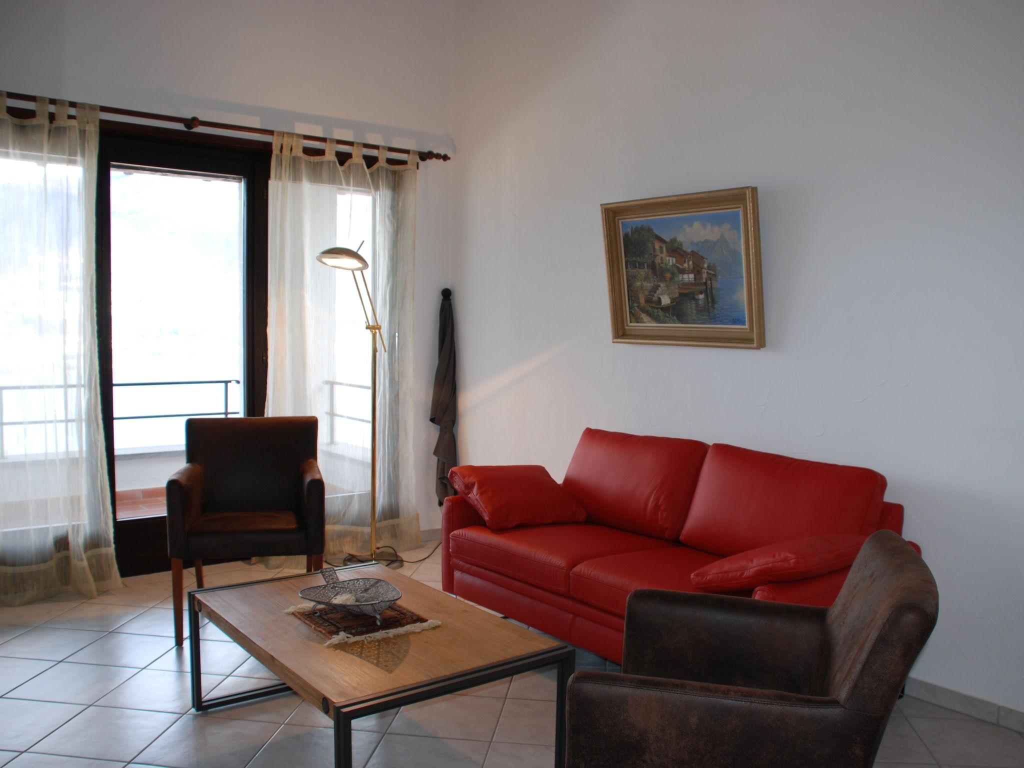 Photo 8 - 1 bedroom Apartment in Gambarogno with swimming pool and garden