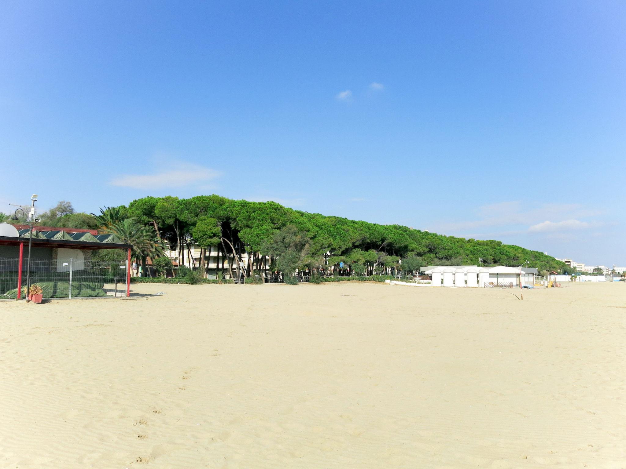 Foto 2 - Haus mit 6 Schlafzimmern in Alba Adriatica mit terrasse und blick aufs meer