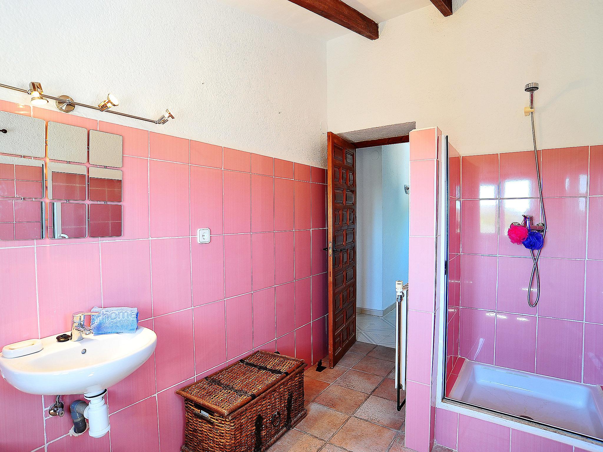 Photo 14 - 3 bedroom House in Teulada with private pool and garden