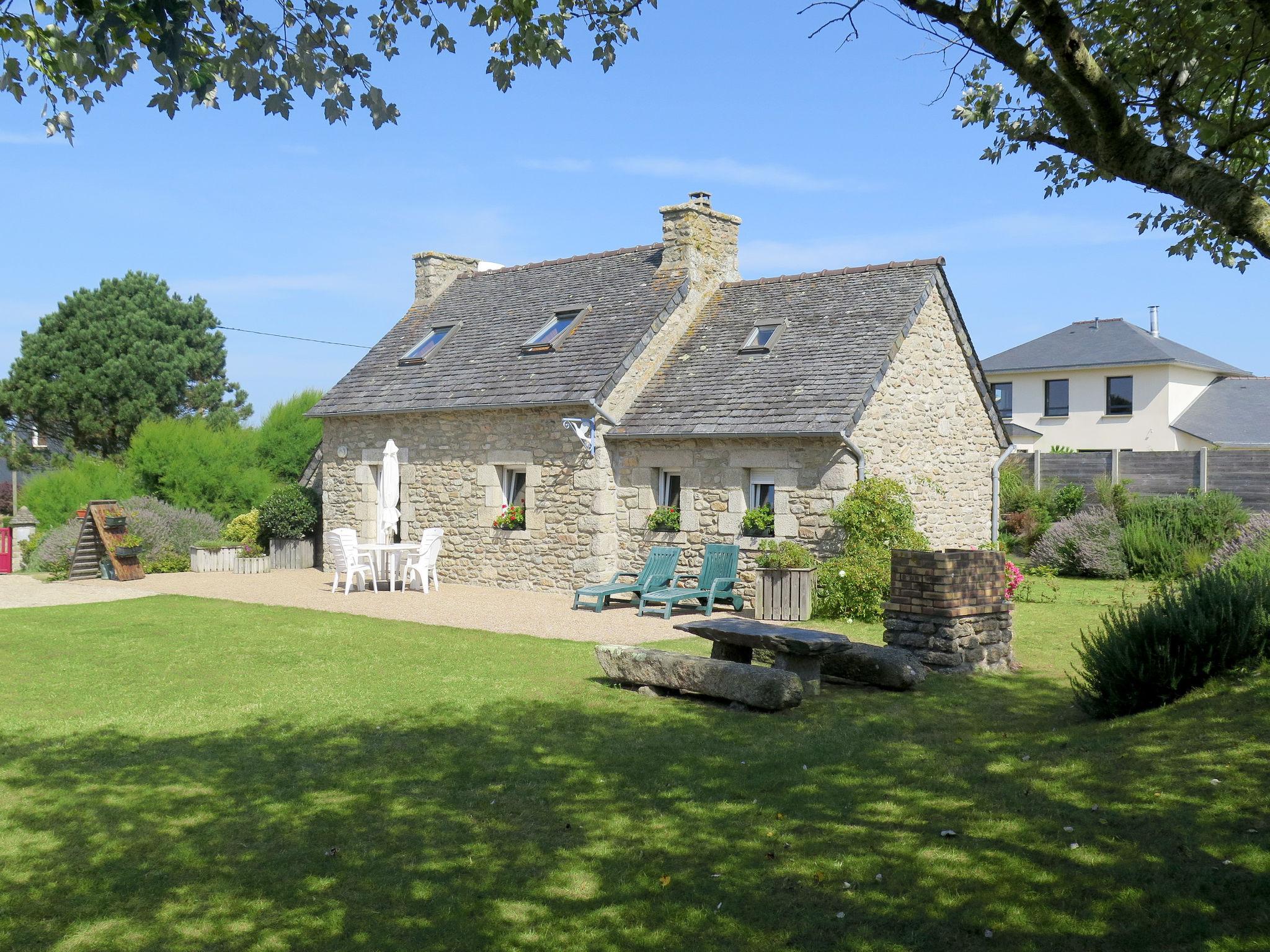 Photo 28 - Maison de 1 chambre à Guissény avec jardin et terrasse