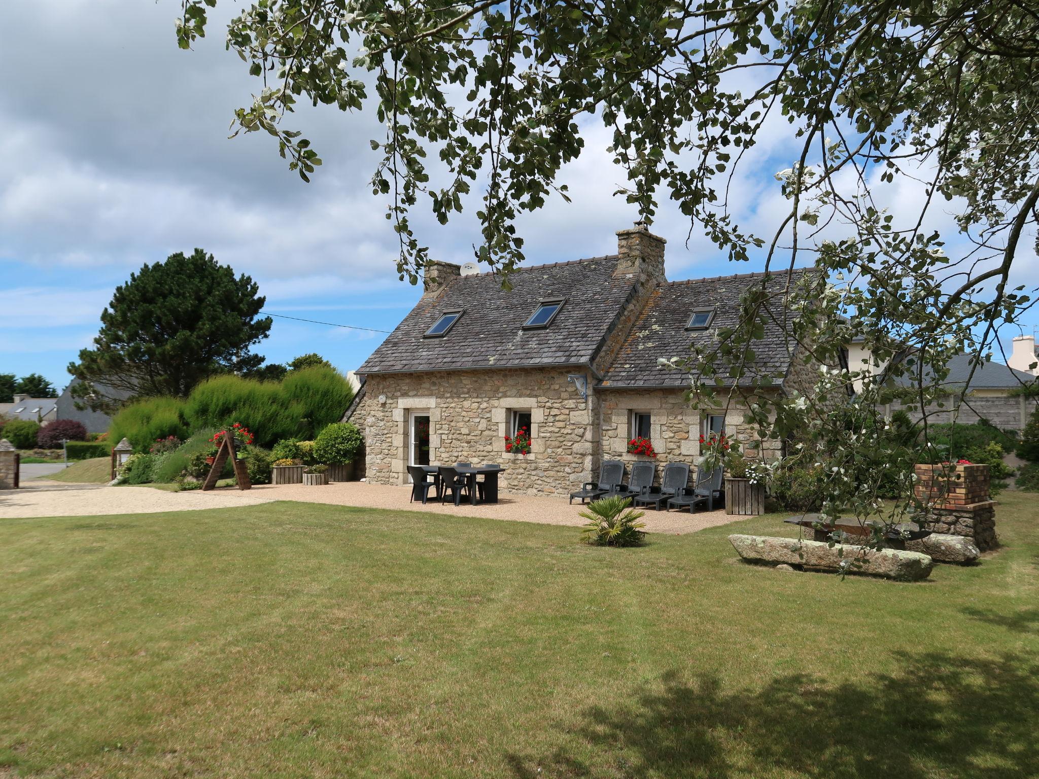 Foto 19 - Haus mit 1 Schlafzimmer in Guissény mit garten und blick aufs meer