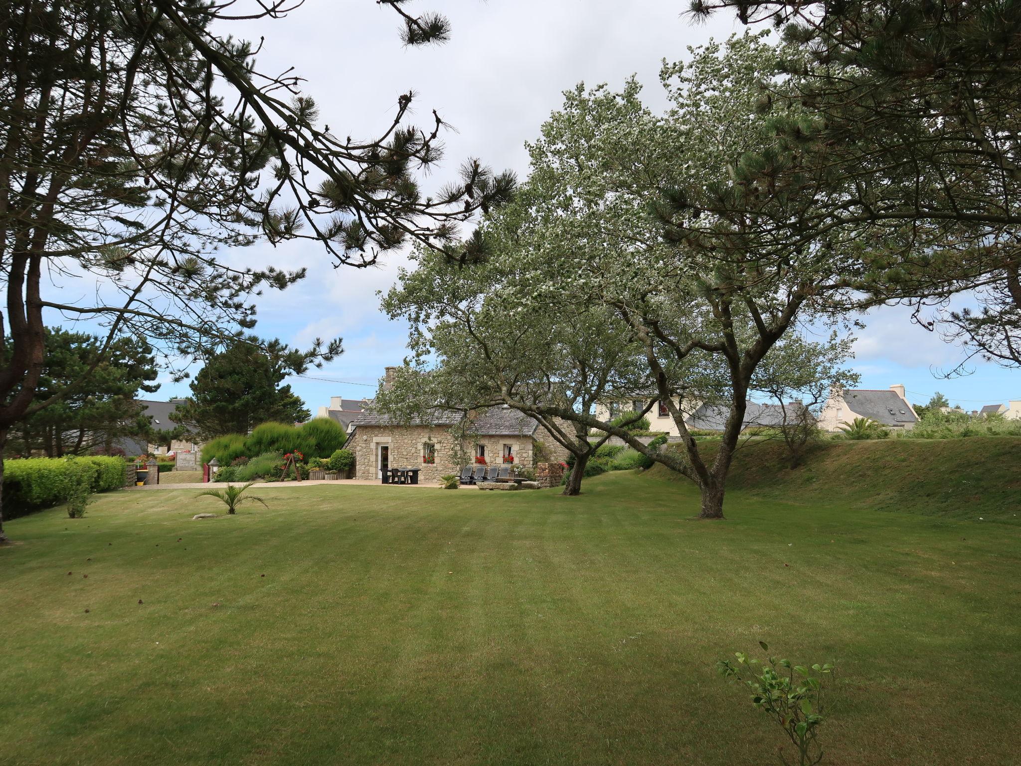 Foto 18 - Haus mit 1 Schlafzimmer in Guissény mit garten und blick aufs meer