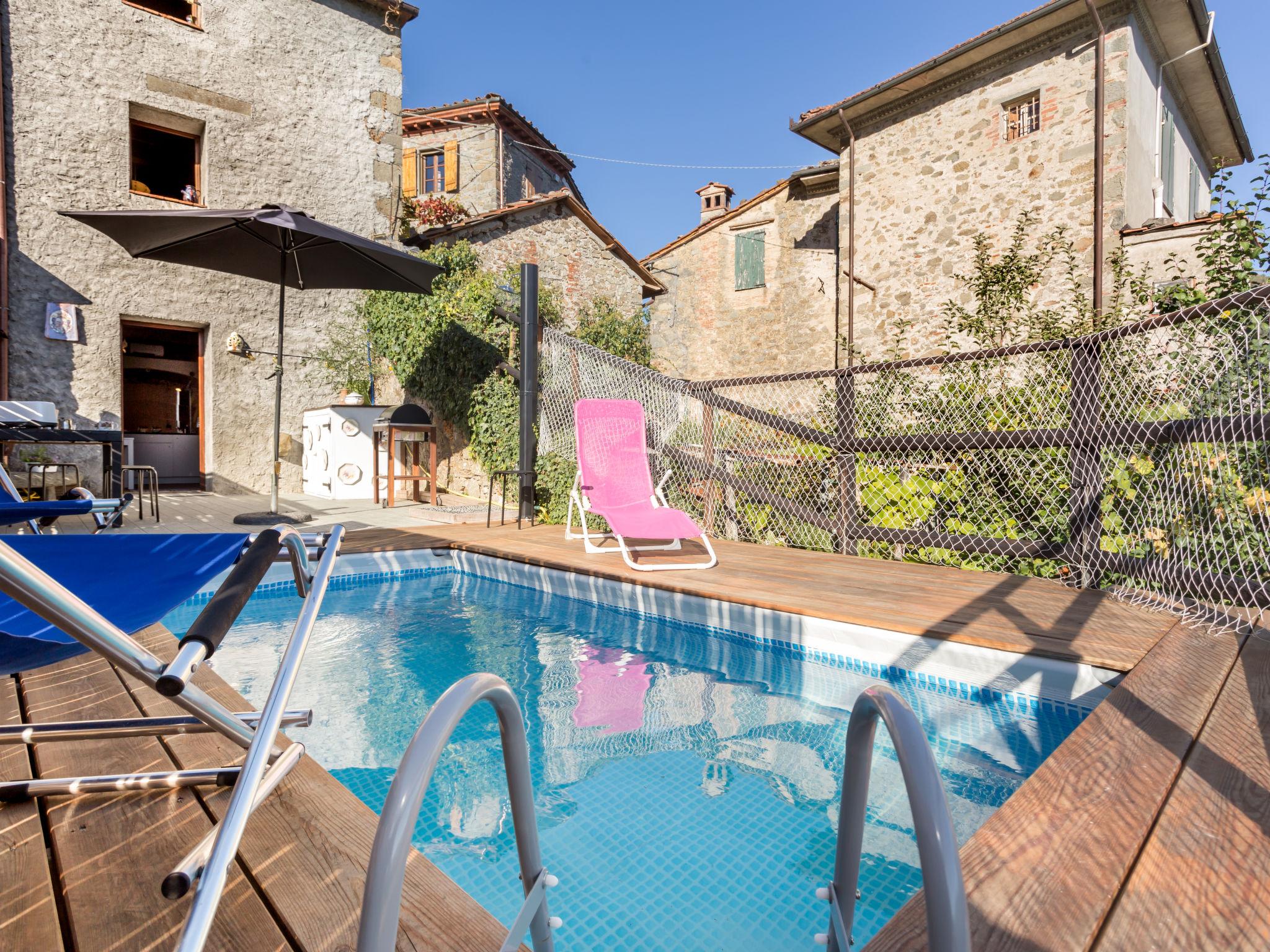 Photo 1 - Maison de 1 chambre à Bagni di Lucca avec piscine privée et jardin