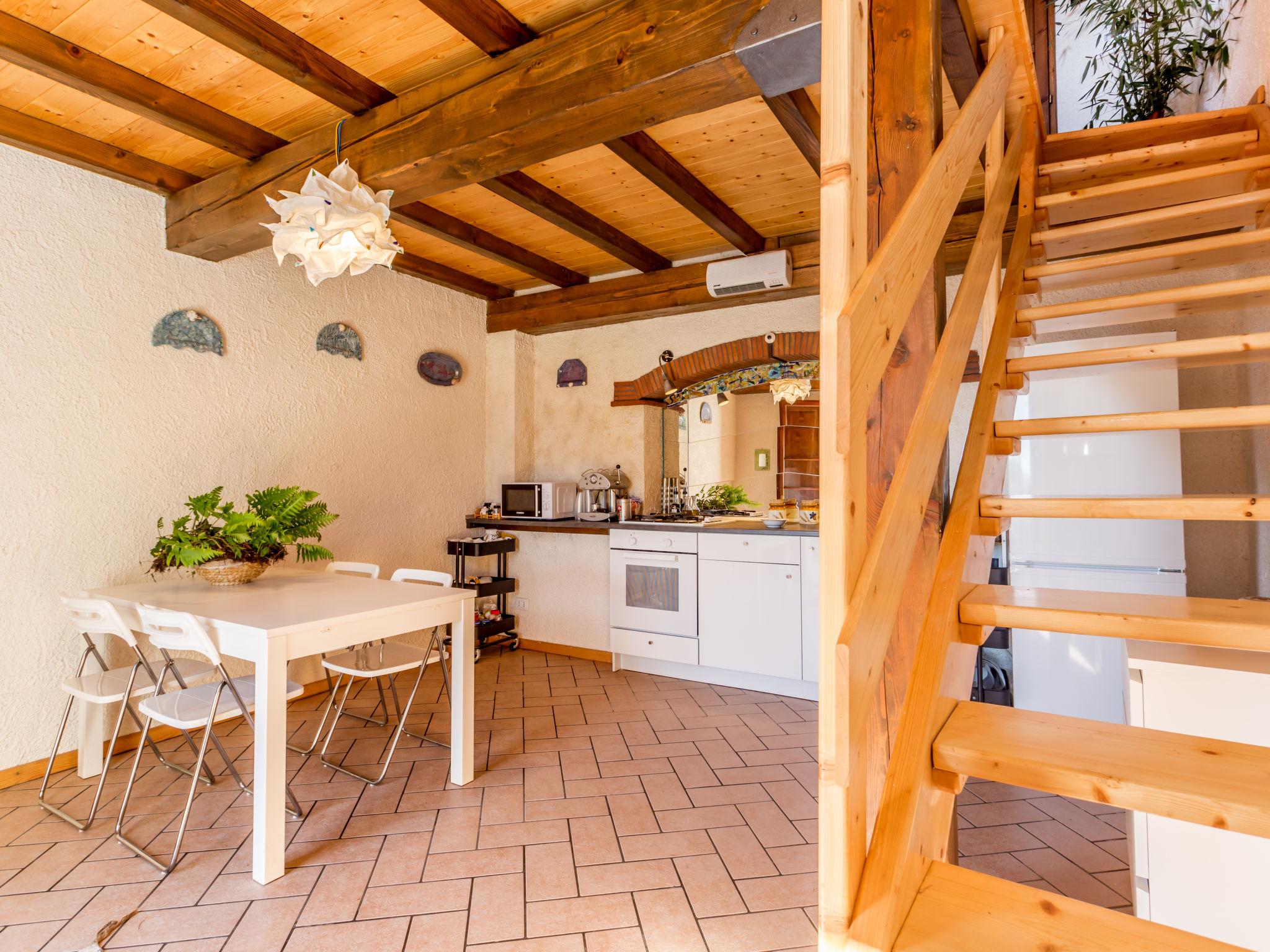 Photo 9 - Maison de 1 chambre à Bagni di Lucca avec piscine privée et terrasse