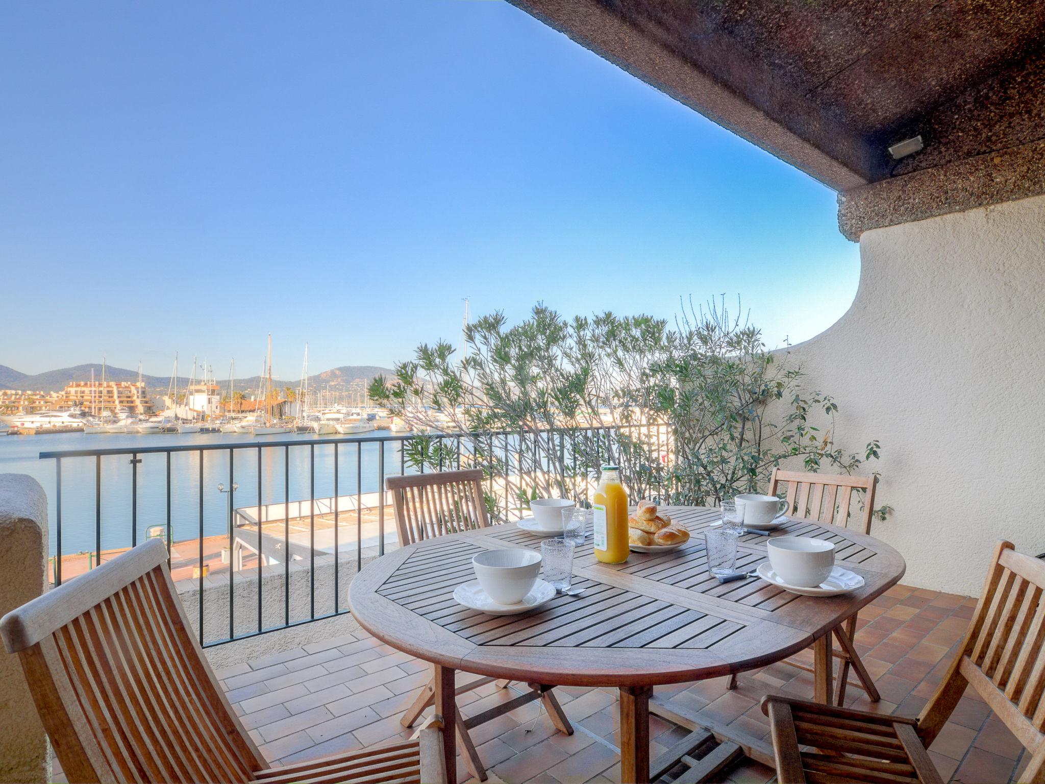 Foto 11 - Apartamento de 1 habitación en Cogolin con terraza y vistas al mar