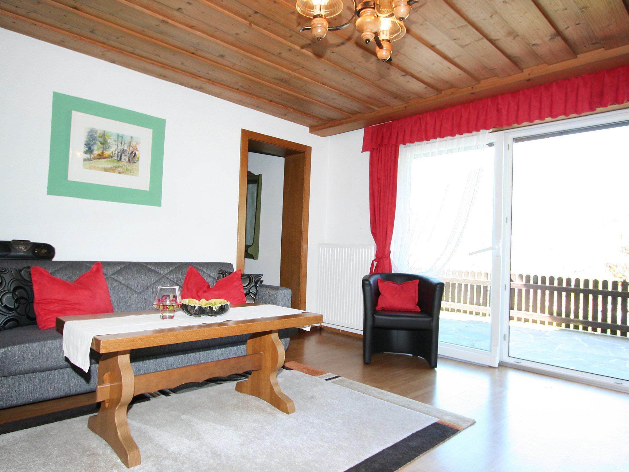 Photo 9 - 3 bedroom Apartment in Pfons with garden and mountain view