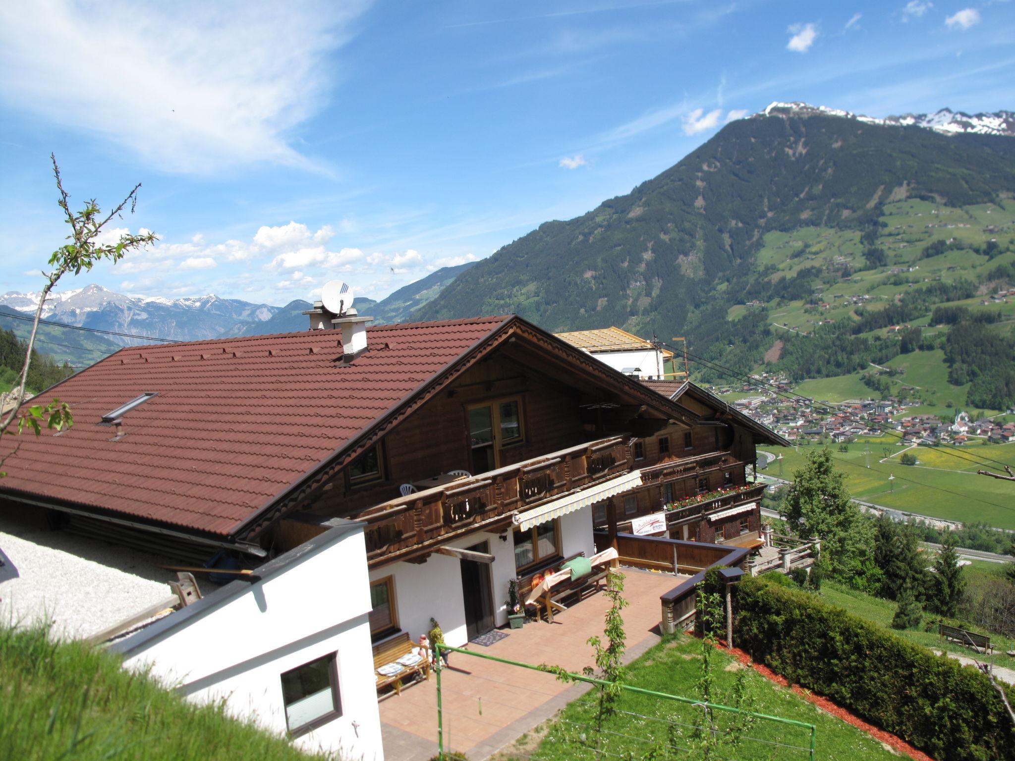 Foto 1 - Apartamento de 3 quartos em Kaltenbach com vista para a montanha