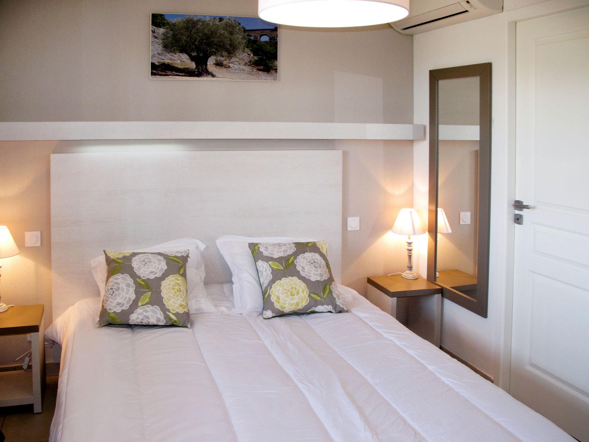 Foto 10 - Appartamento con 2 camere da letto a Remoulins con piscina e sauna
