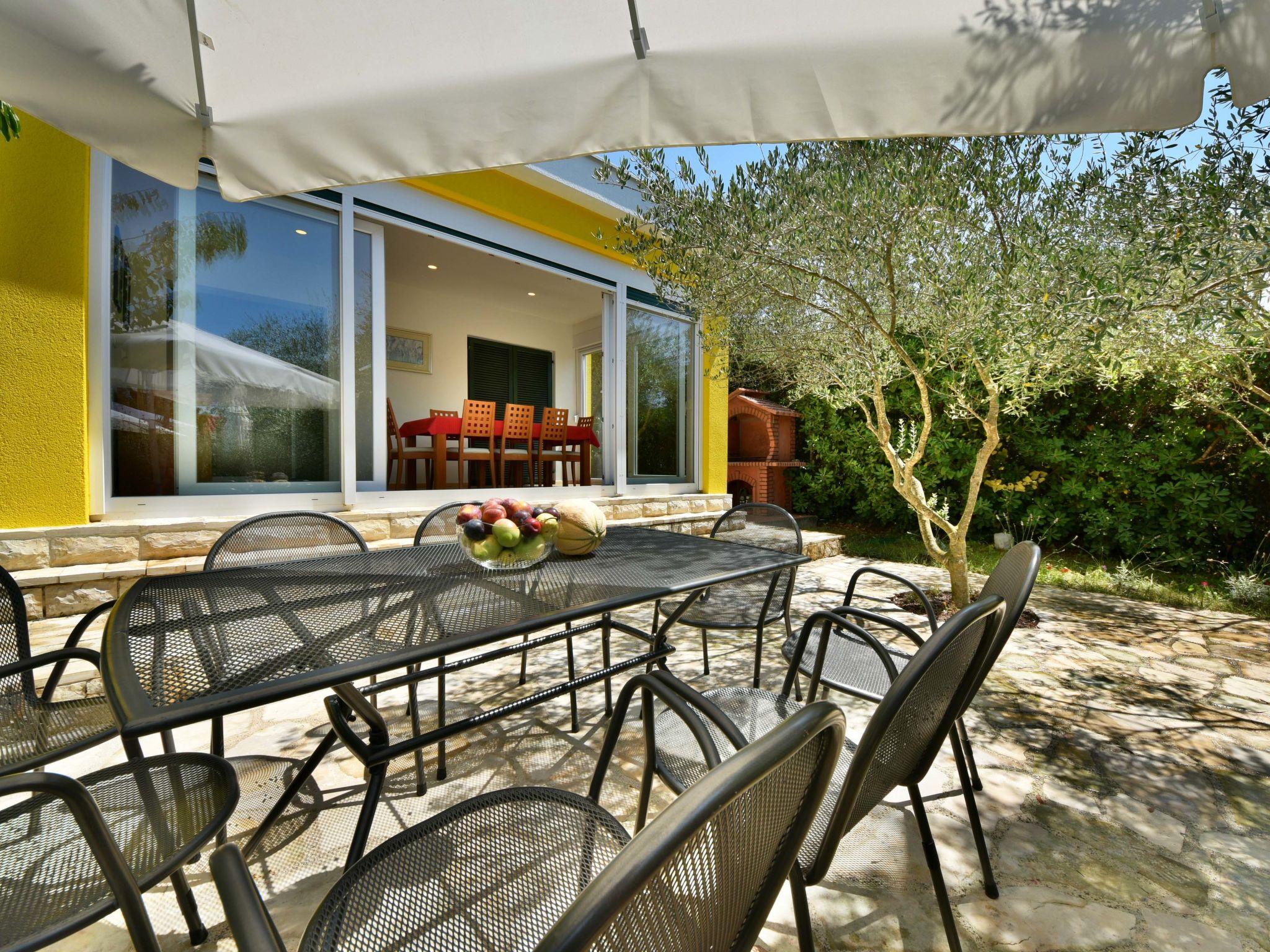 Photo 22 - 4 bedroom House in Zadar with swimming pool and garden