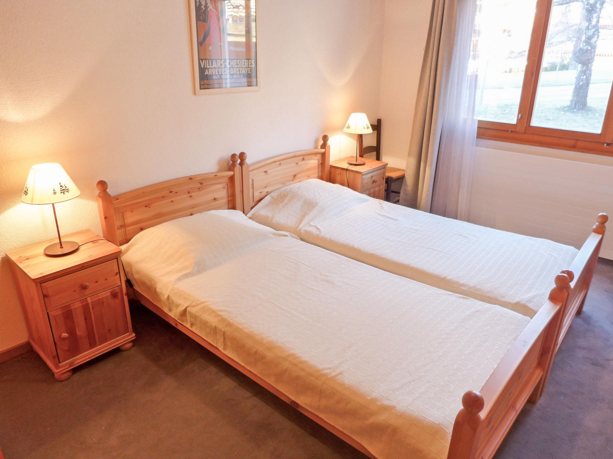 Photo 10 - 2 bedroom Apartment in Ollon with garden and terrace