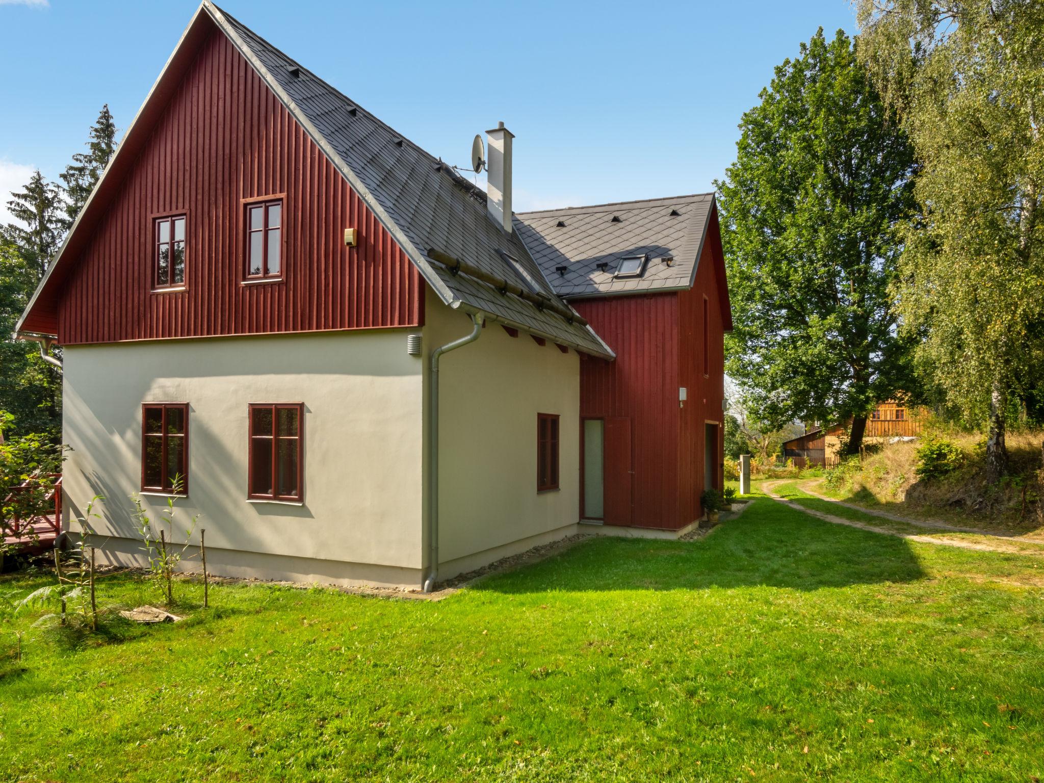 Photo 1 - Appartement en Hřensko avec jardin et terrasse