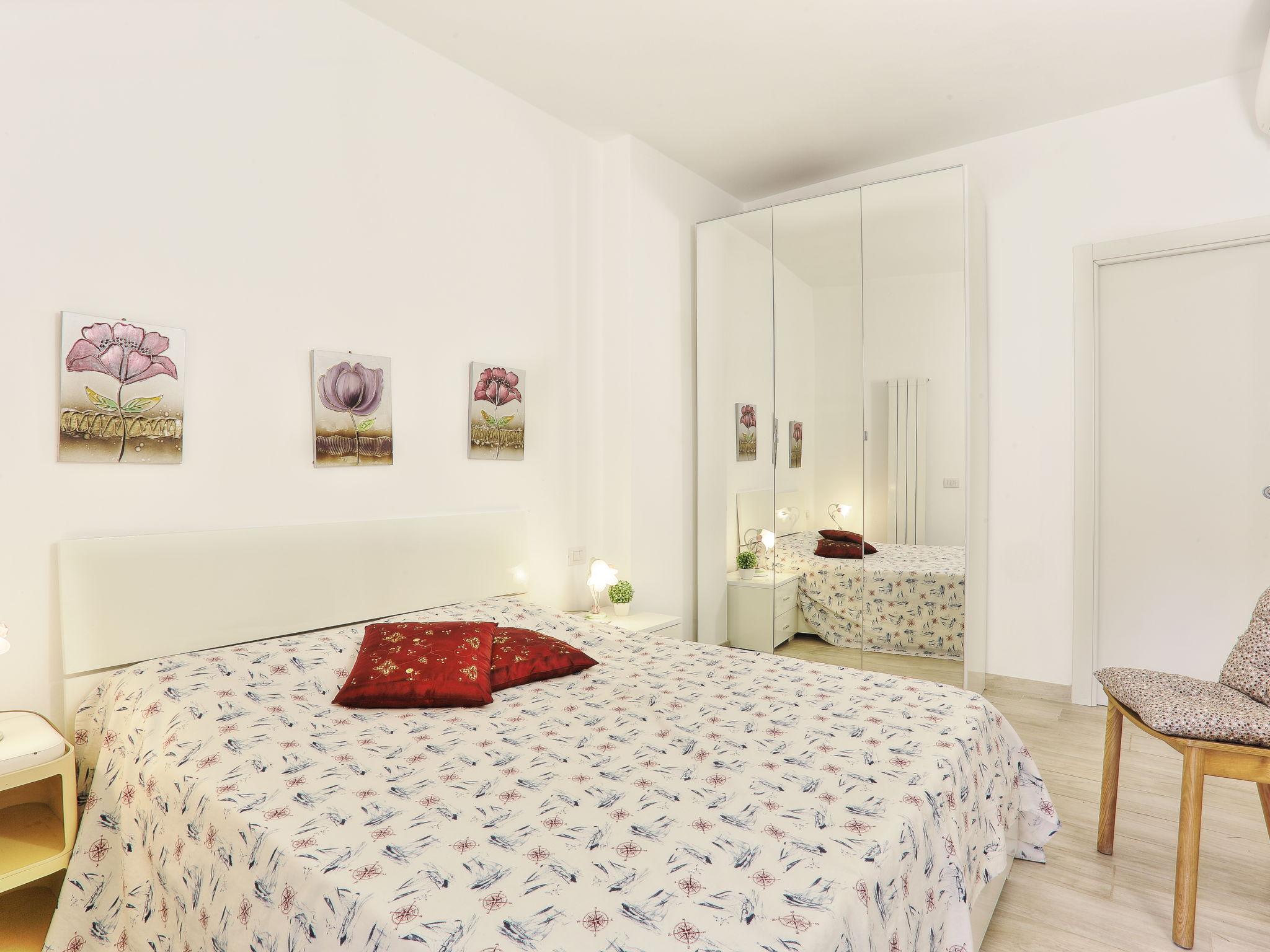 Photo 9 - 2 bedroom House in Castiglione della Pescaia with garden and sea view