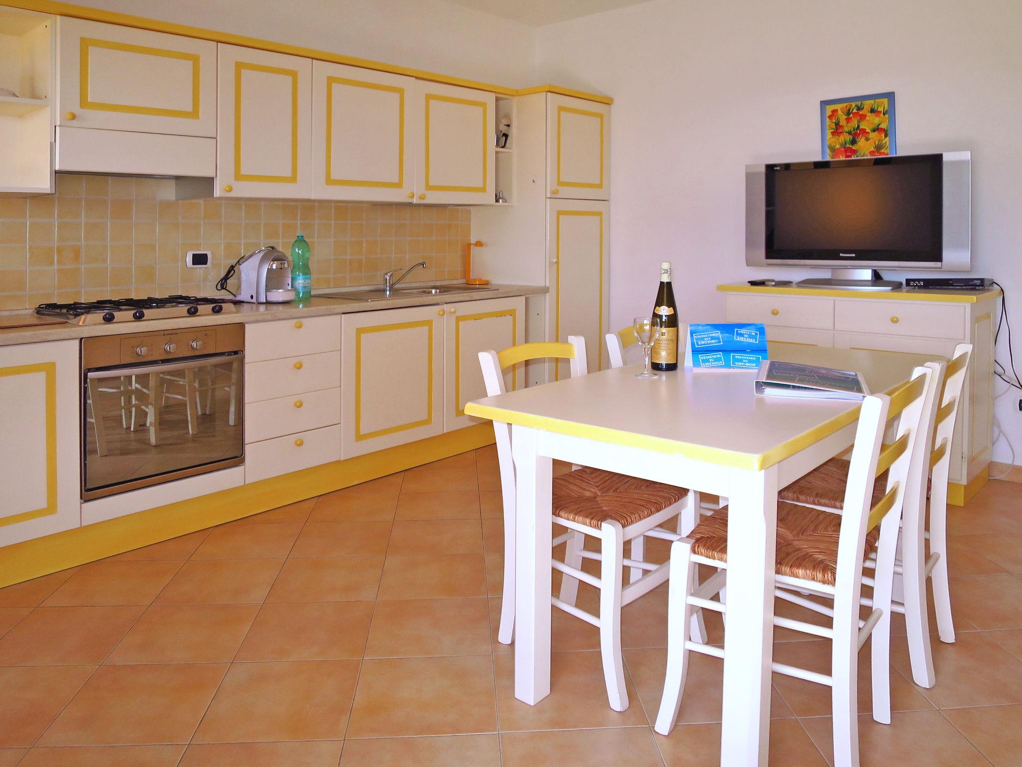 Foto 9 - Apartamento de 1 habitación en Santa Teresa Gallura con terraza y vistas al mar