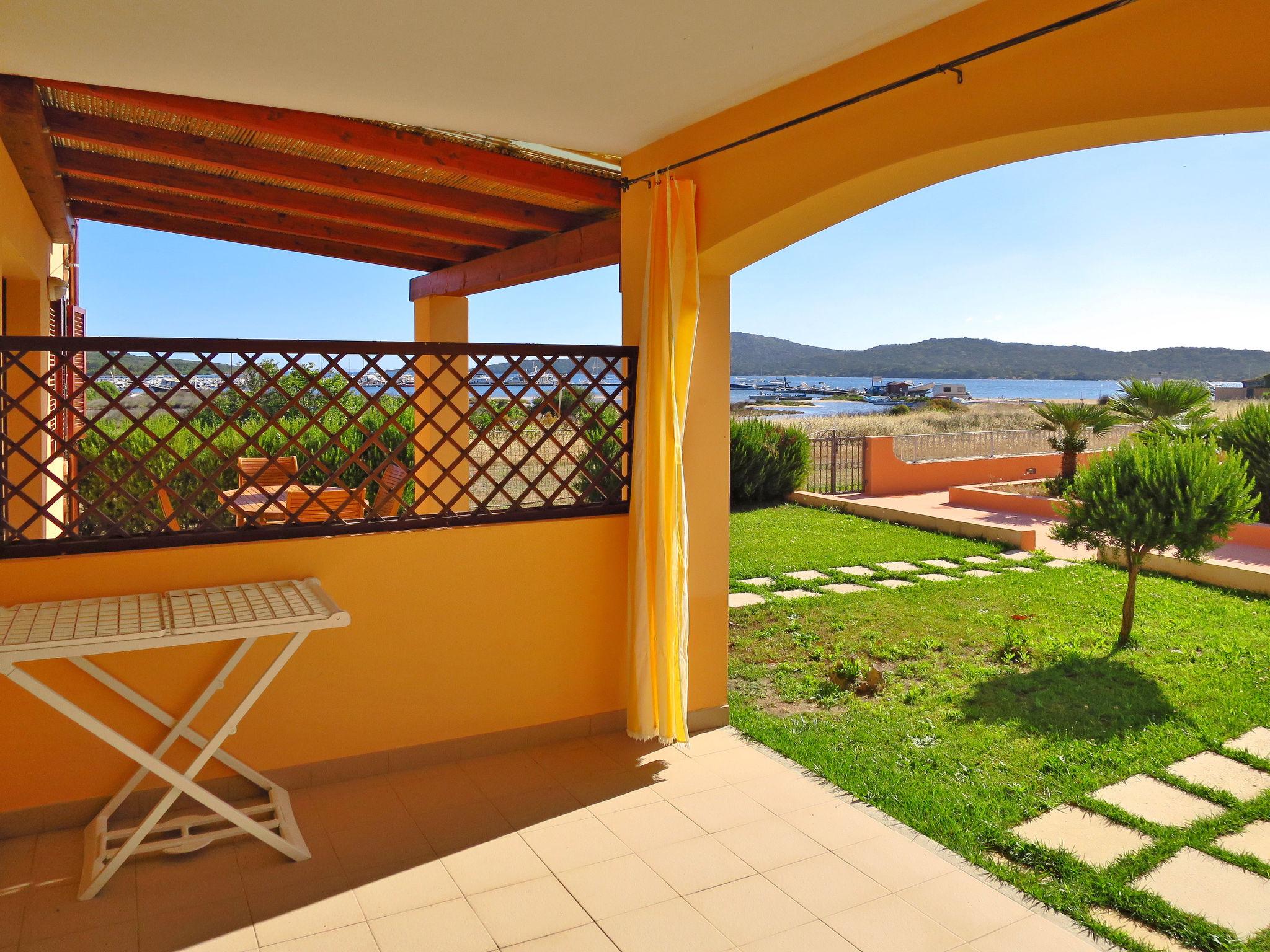 Foto 6 - Apartamento de 1 habitación en Santa Teresa Gallura con terraza y vistas al mar