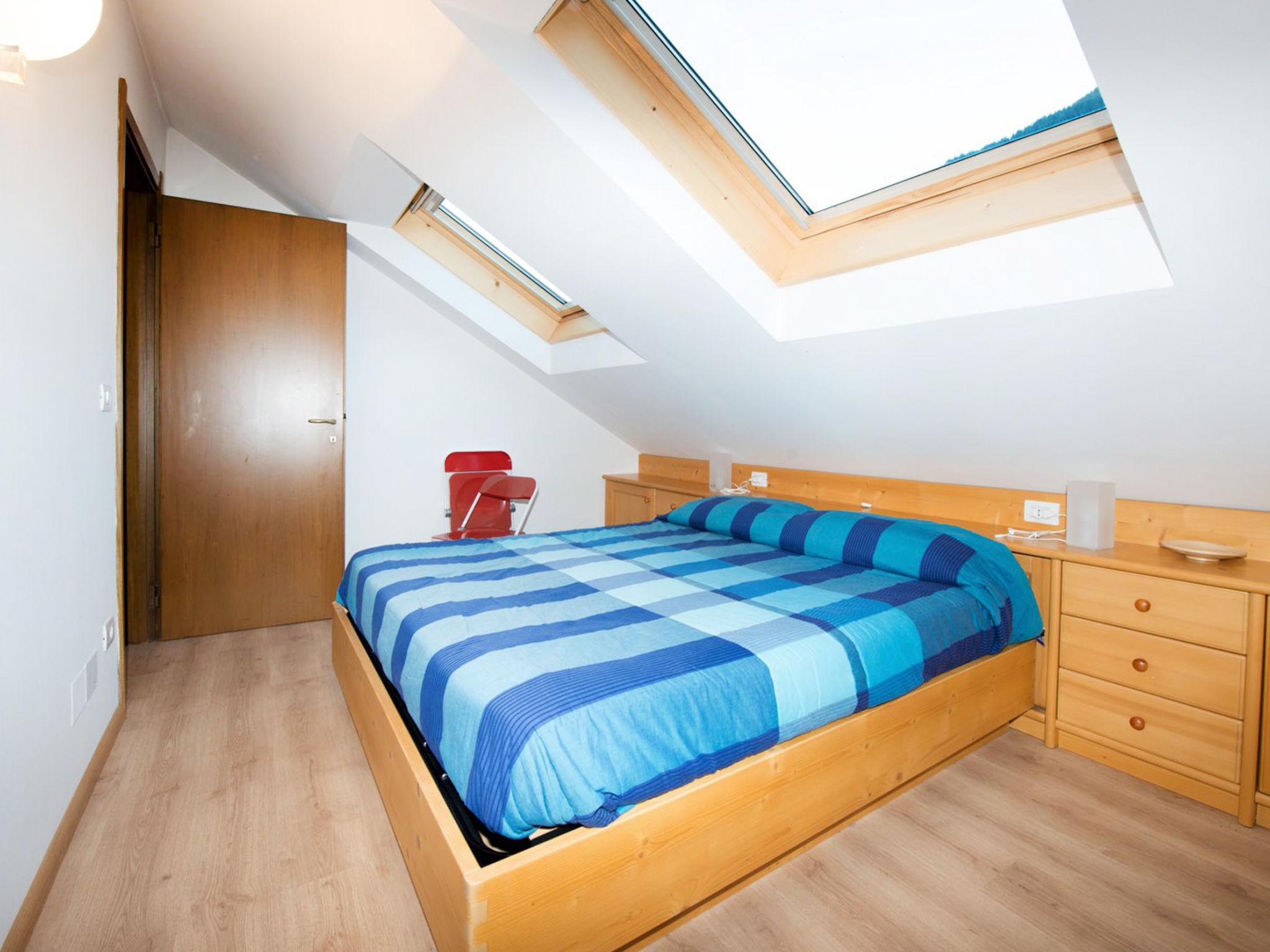 Foto 6 - Appartamento con 1 camera da letto a Canazei con vista sulle montagne