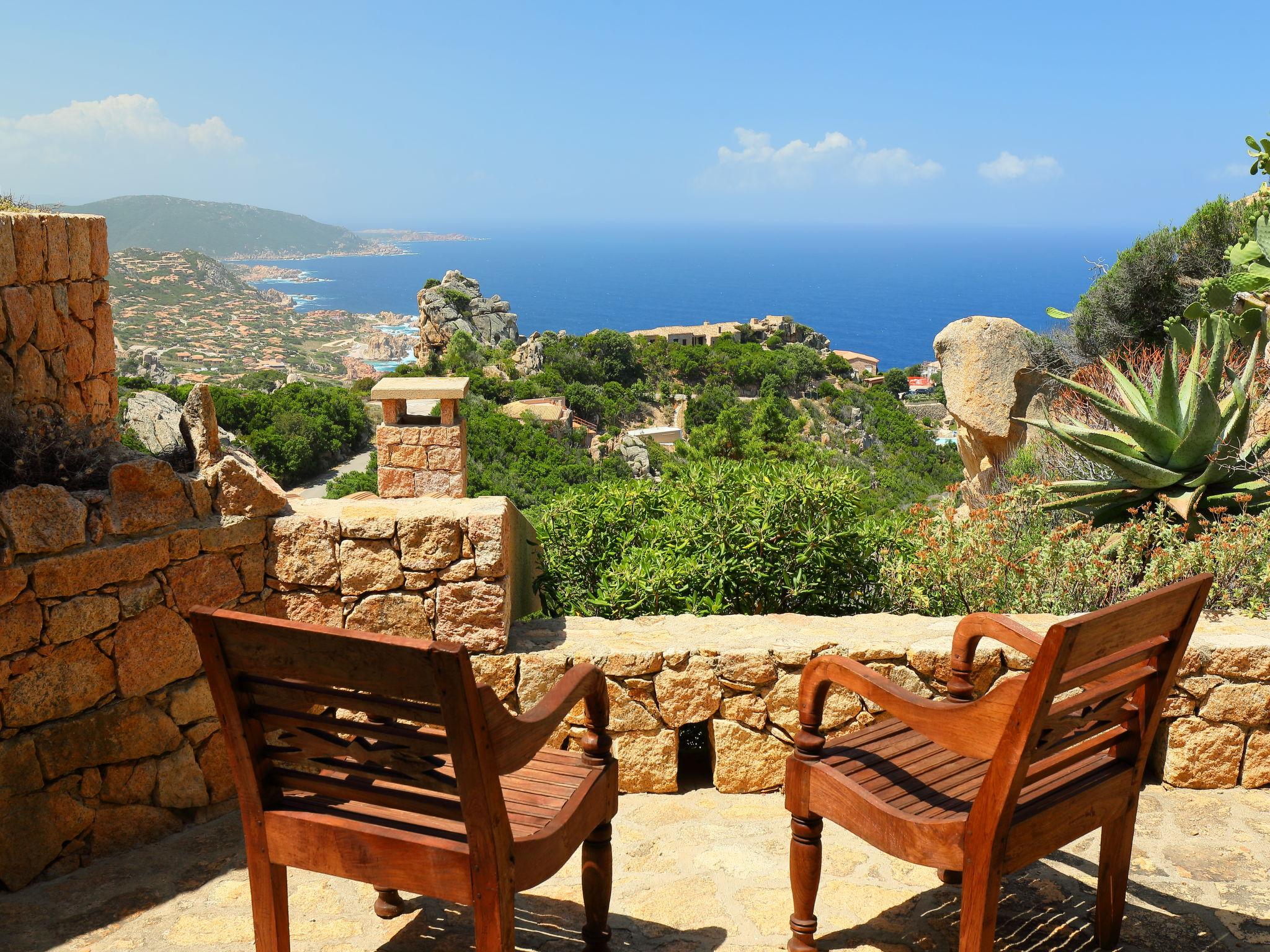 Photo 10 - Maison de 2 chambres à Trinità d'Agultu e Vignola avec terrasse et vues à la mer