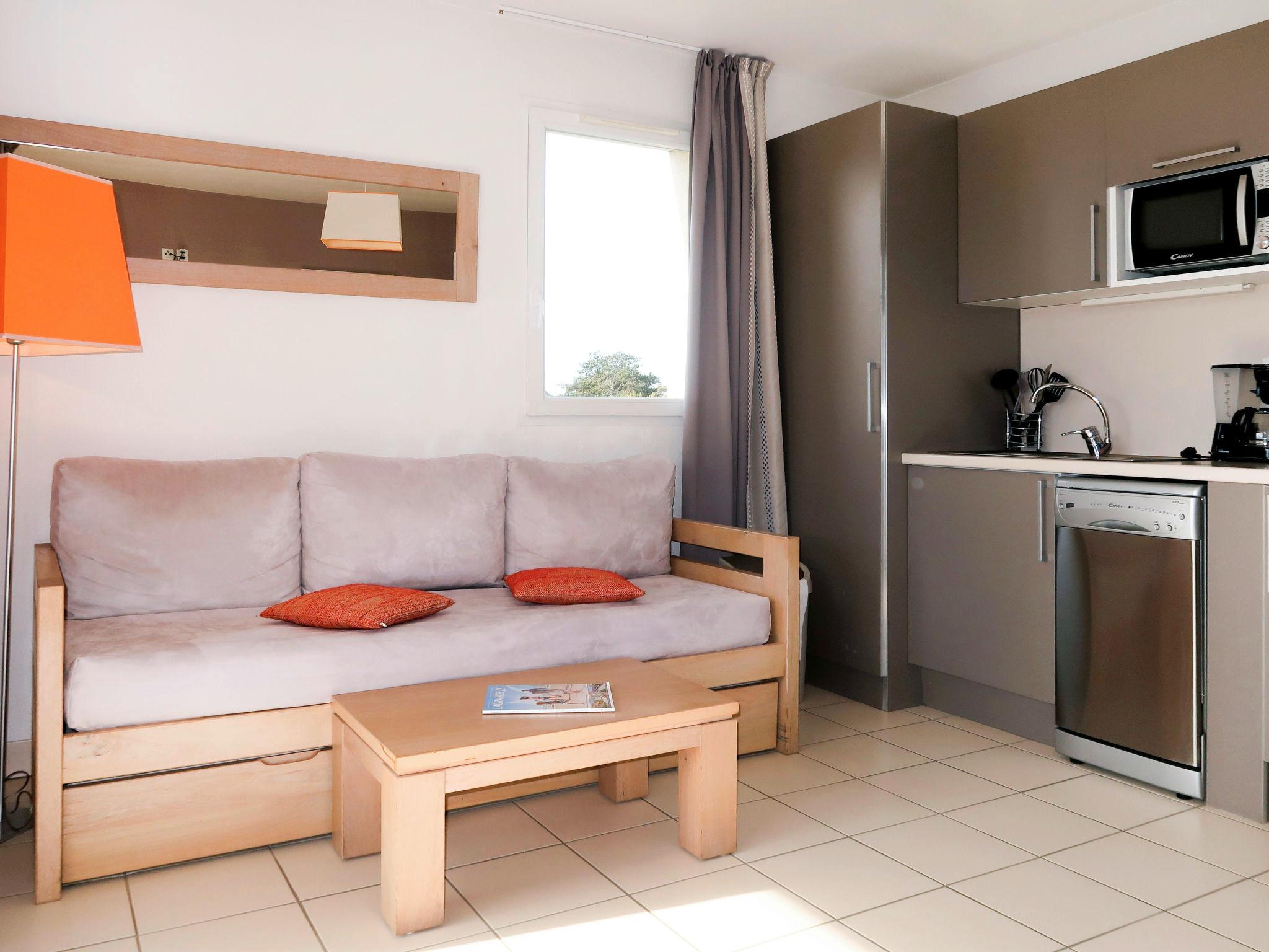 Foto 3 - Appartamento con 2 camere da letto a Fréhel con piscina e vista mare