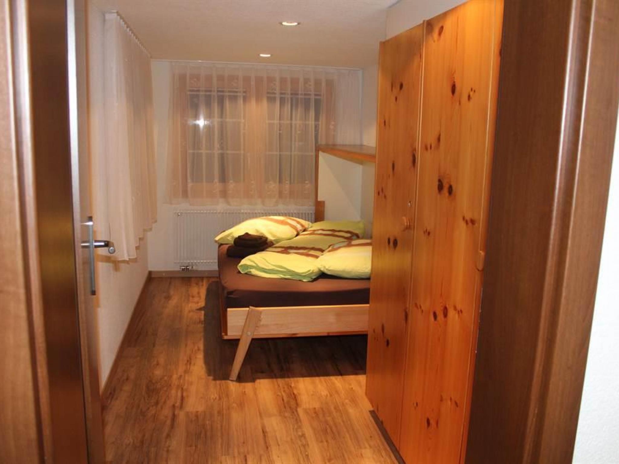 Foto 8 - Apartment mit 3 Schlafzimmern in Saas-Fee mit garten