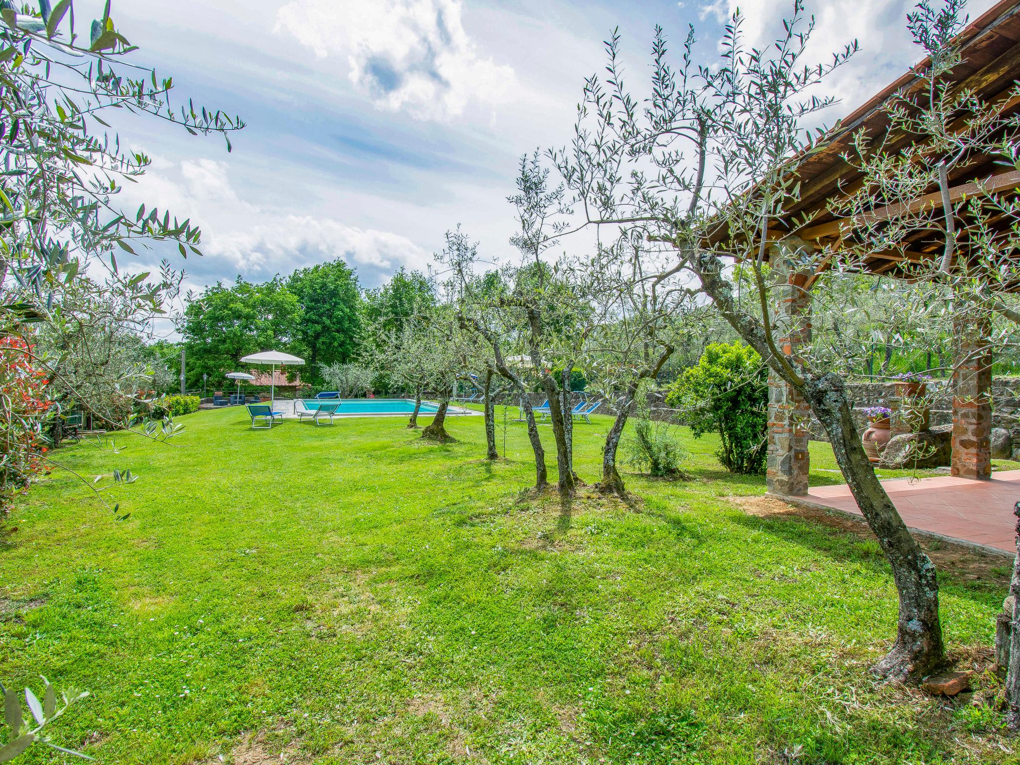 Photo 29 - Appartement de 2 chambres à Loro Ciuffenna avec piscine et jardin